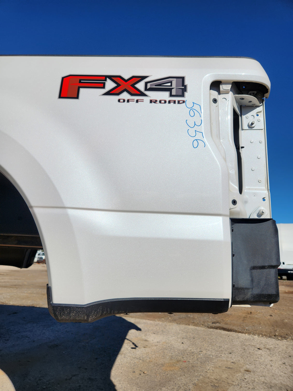 2017-2022 Ford F250 F350 Super Duty 6' 9" Short Truck Bed - Pearl Metallic White