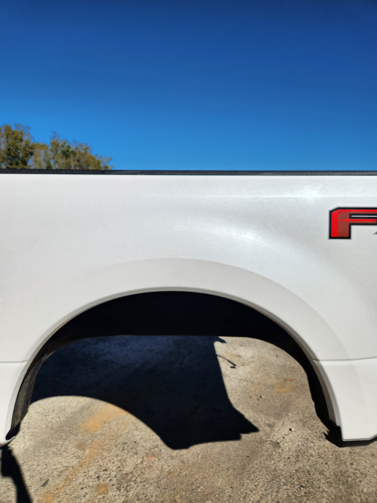 2017-2022 Ford F250 F350 Super Duty 6' 9" Short Truck Bed - Pearl Metallic White