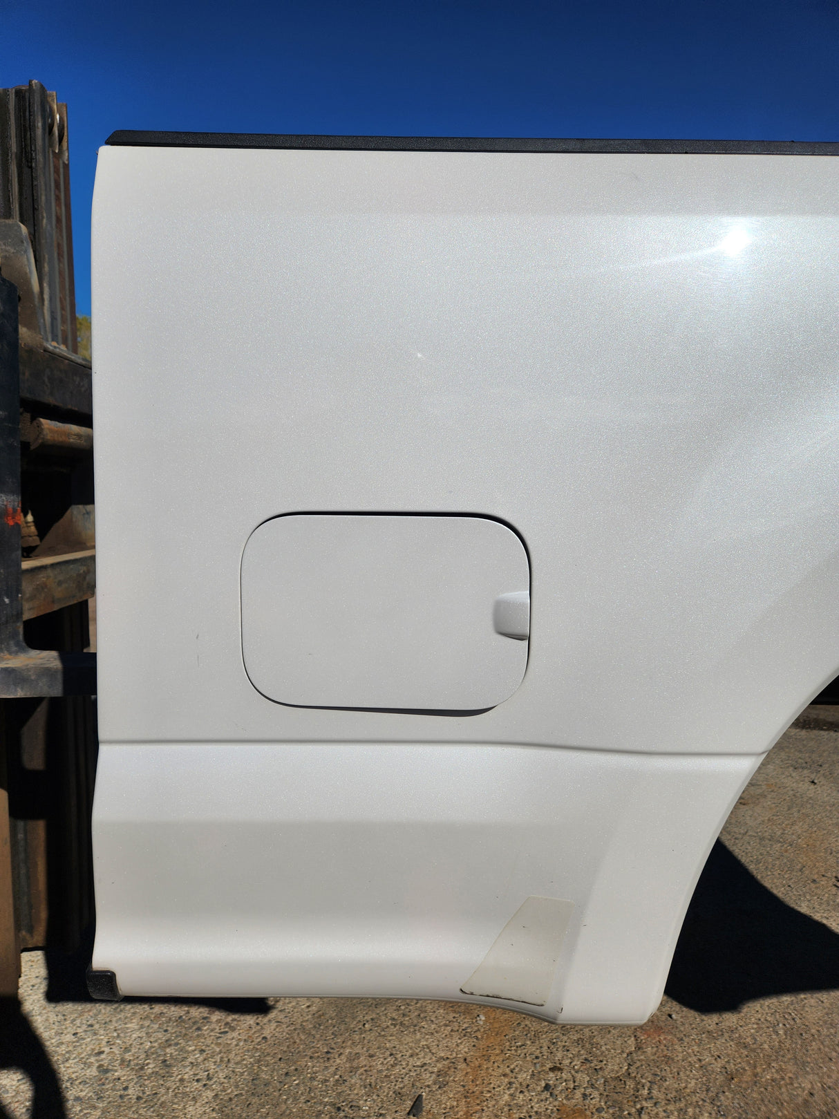 2017-2022 Ford F250 F350 Super Duty 6' 9" Short Truck Bed - Pearl Metallic White
