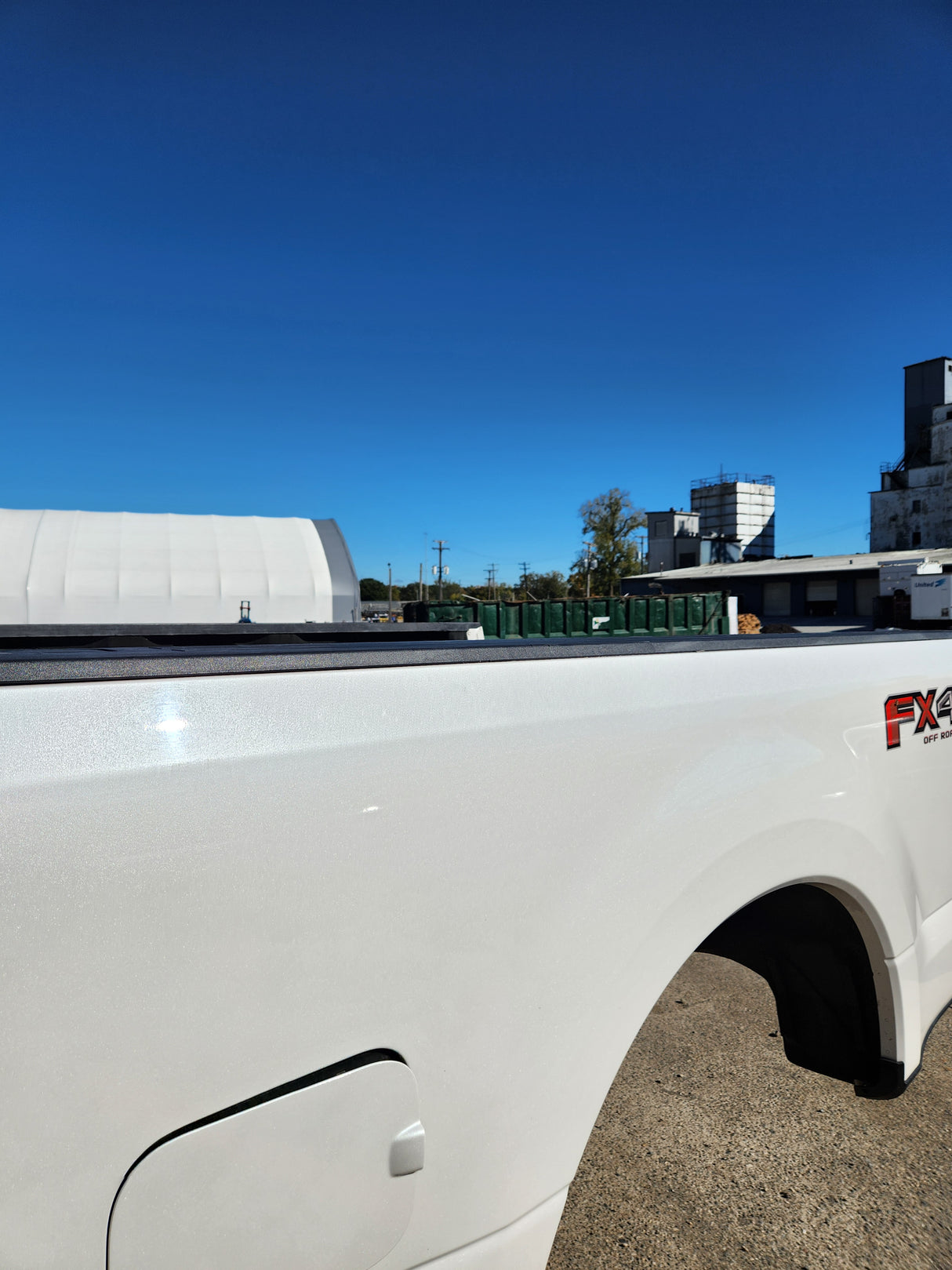 2017-2022 Ford F250 F350 Super Duty 6' 9" Short Truck Bed - Pearl Metallic White