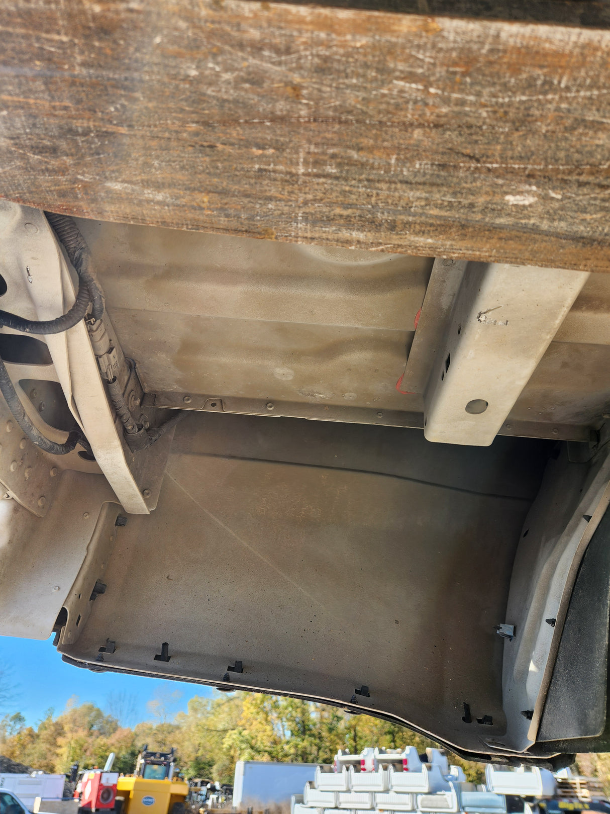2017-2022 Ford F250 F350 Super Duty 6' 9" Short Truck Bed - Pearl Metallic White