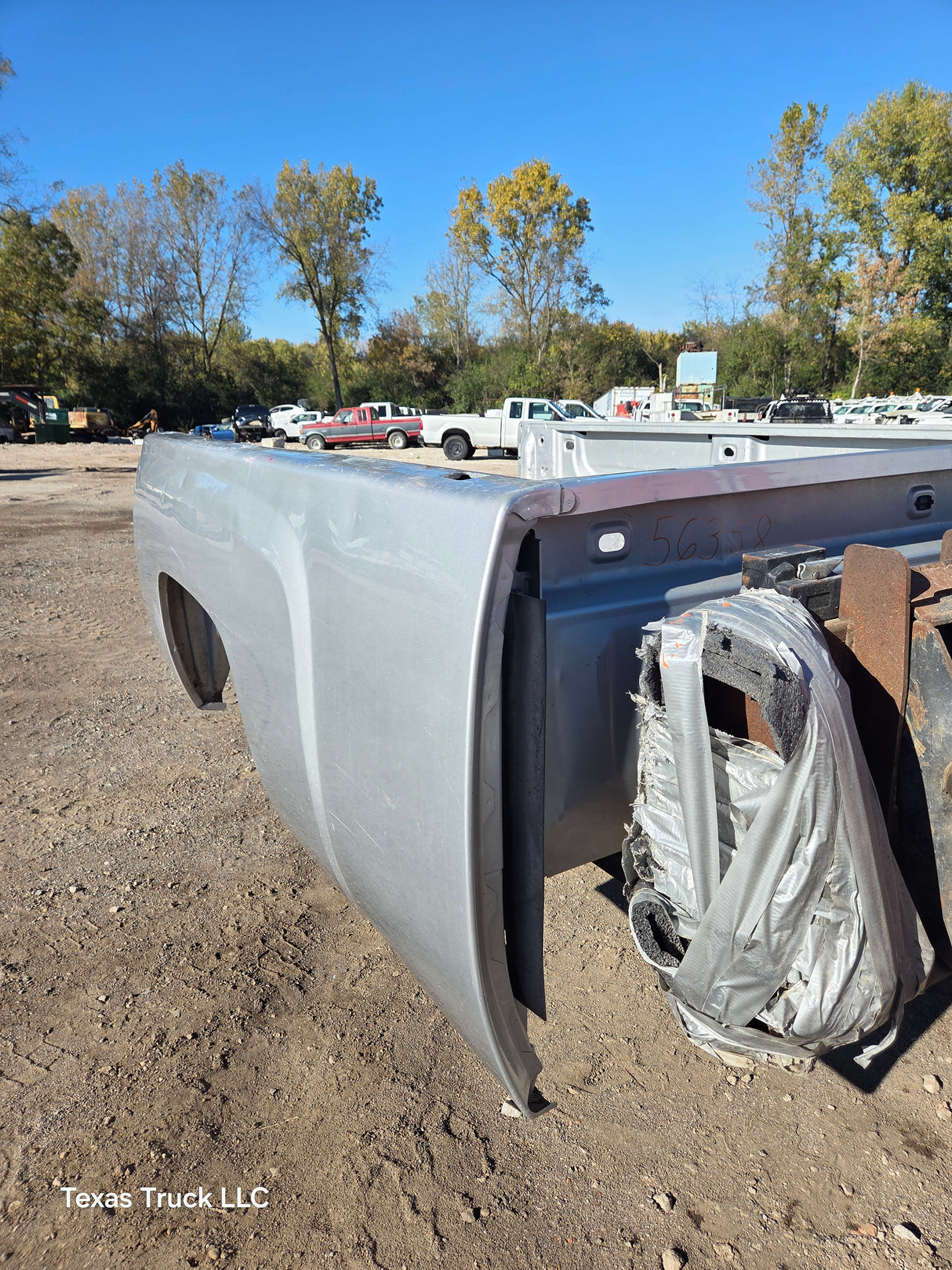 2007-2013 Chevrolet Silverado 1500 2500 3500 HD 8' Long Bed - Silver