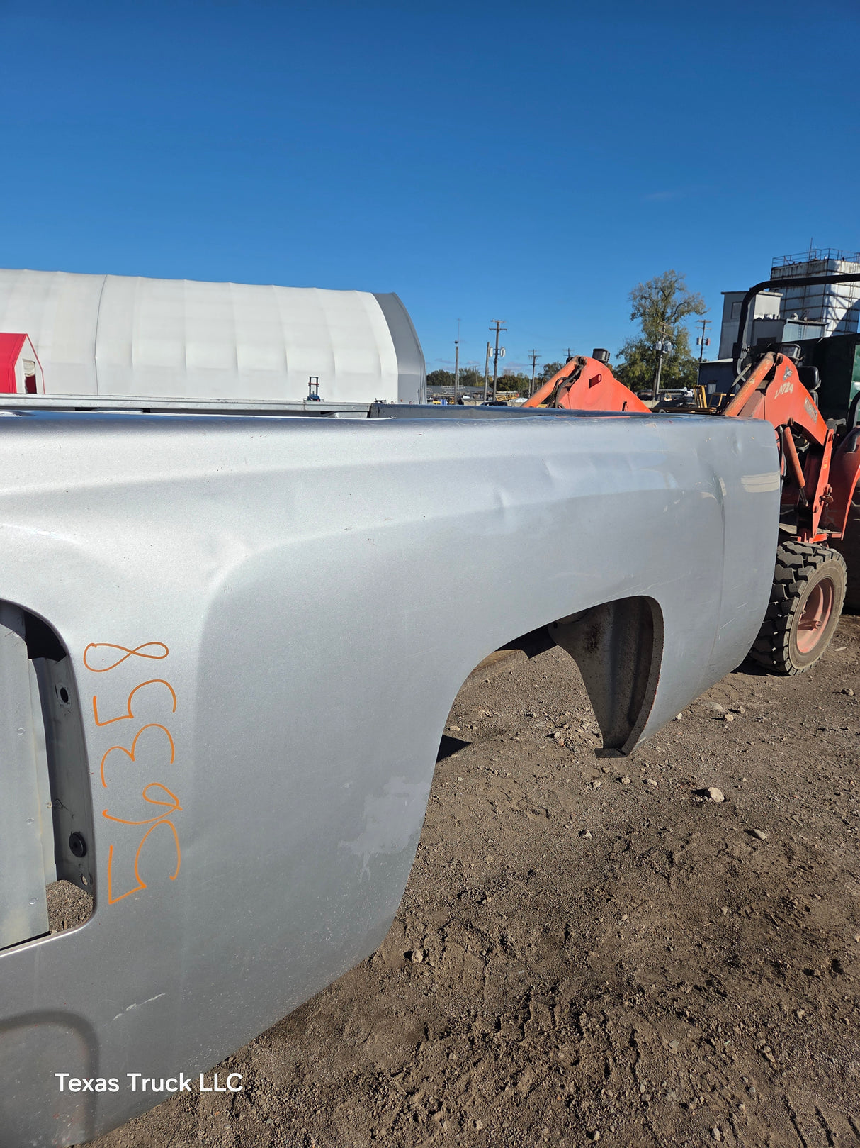 2007-2013 Chevrolet Silverado 1500 2500 3500 HD 8' Long Bed - Silver