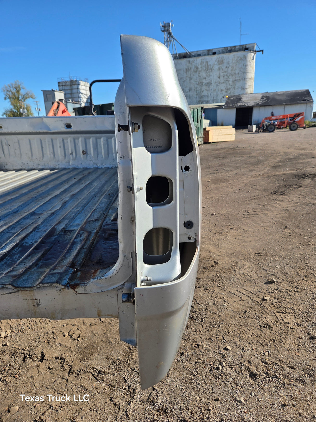 2007-2013 Chevrolet Silverado 1500 2500 3500 HD 8' Long Bed - Silver