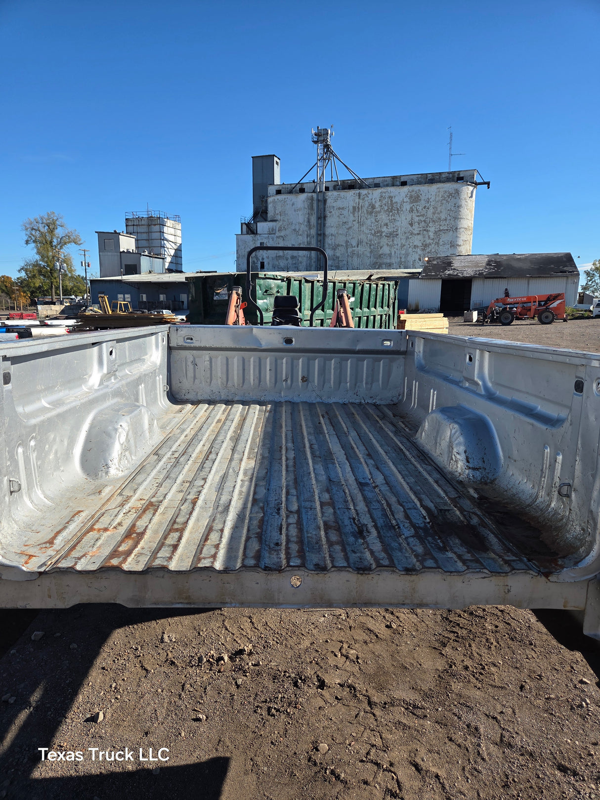 2007-2013 Chevrolet Silverado 1500 2500 3500 HD 8' Long Bed - Silver