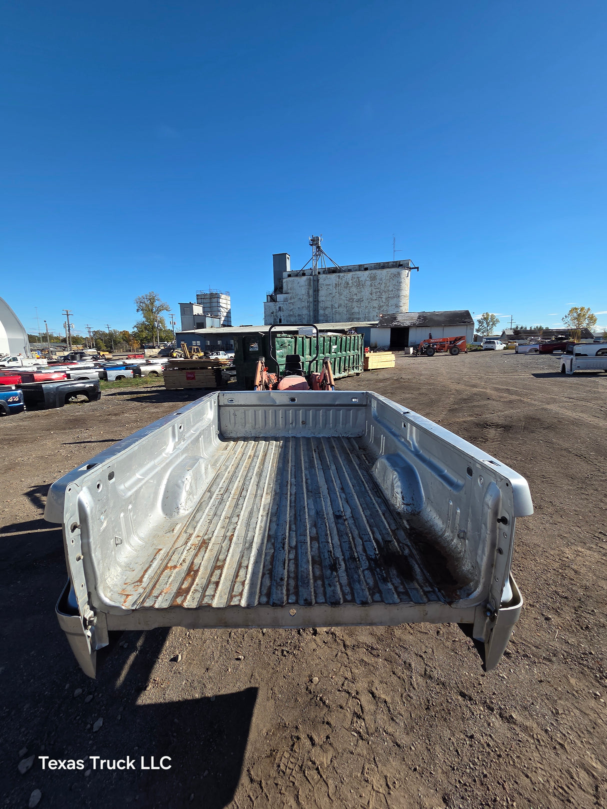 2007-2013 Chevrolet Silverado 1500 2500 3500 HD 8' Long Bed - Silver