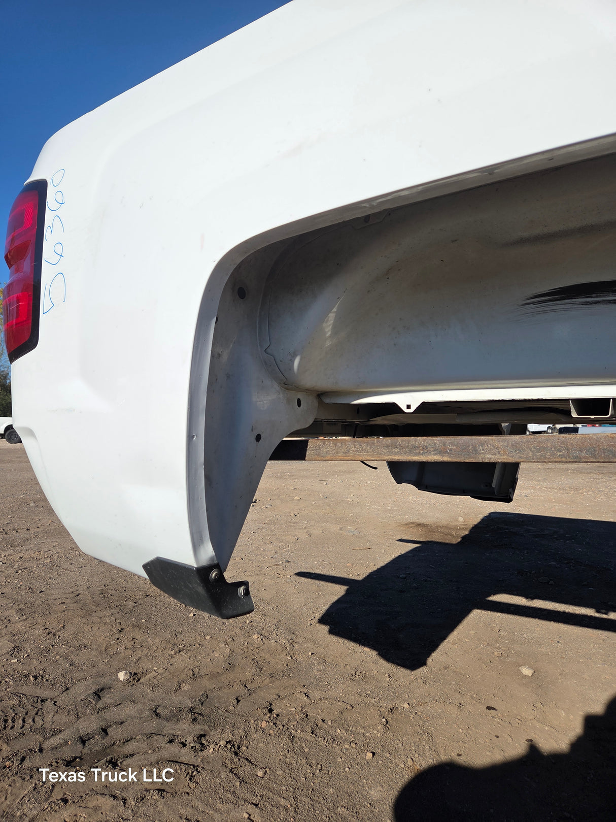 2014-2019 Chevrolet Silverado 1500 5' 8" Short Bed - Summit White