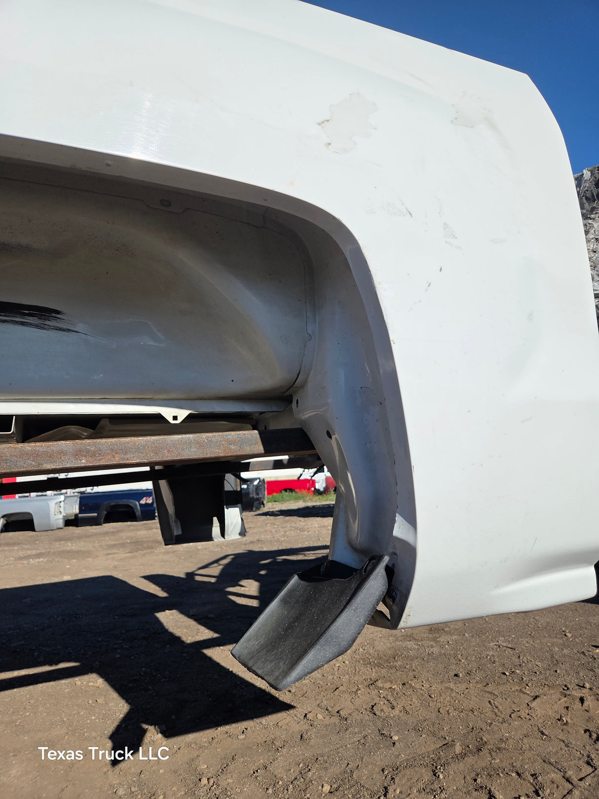 2014-2019 Chevrolet Silverado 1500 5' 8" Short Bed - Summit White