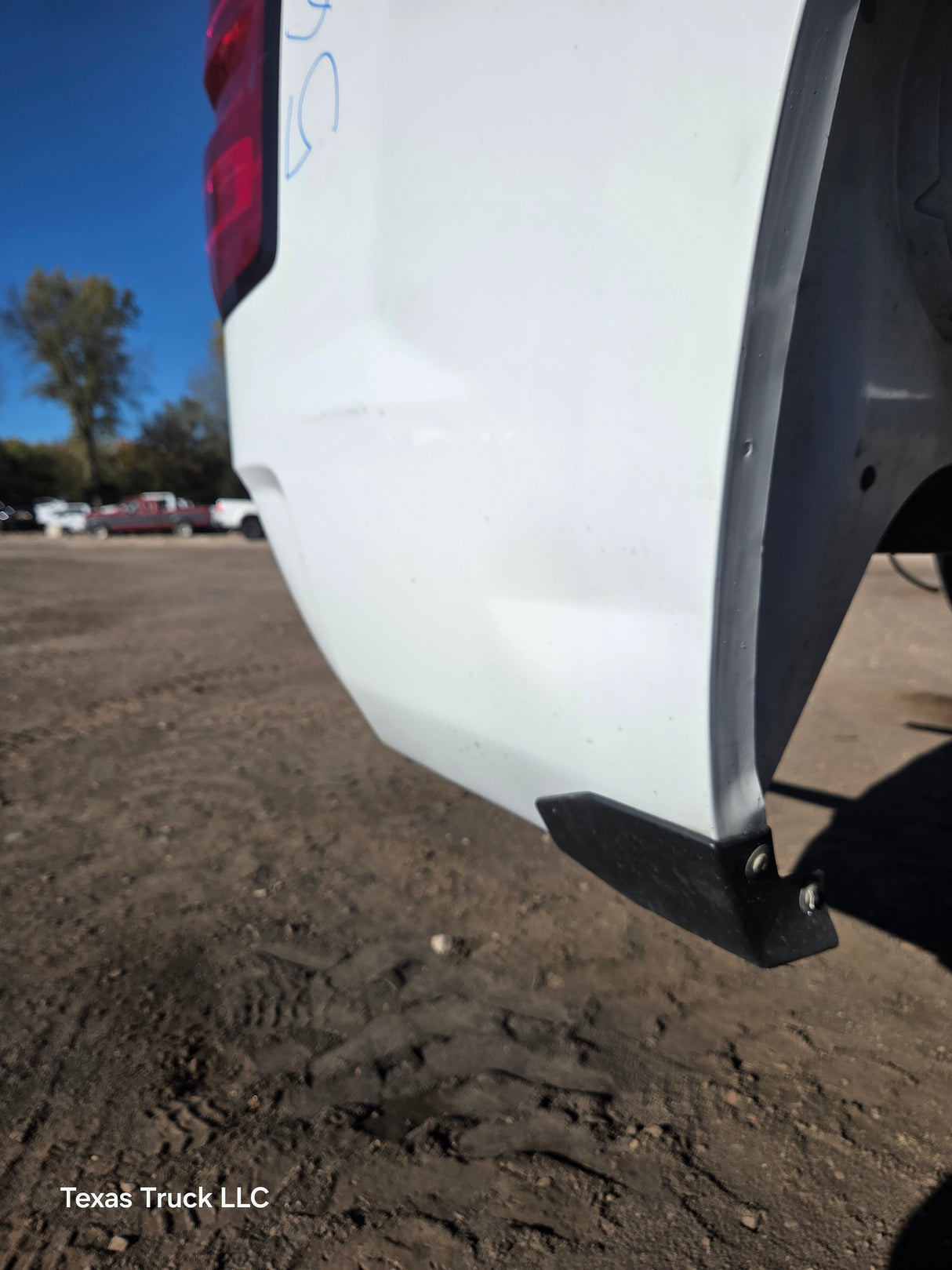 2014-2019 Chevrolet Silverado 1500 5' 8" Short Bed - Summit White