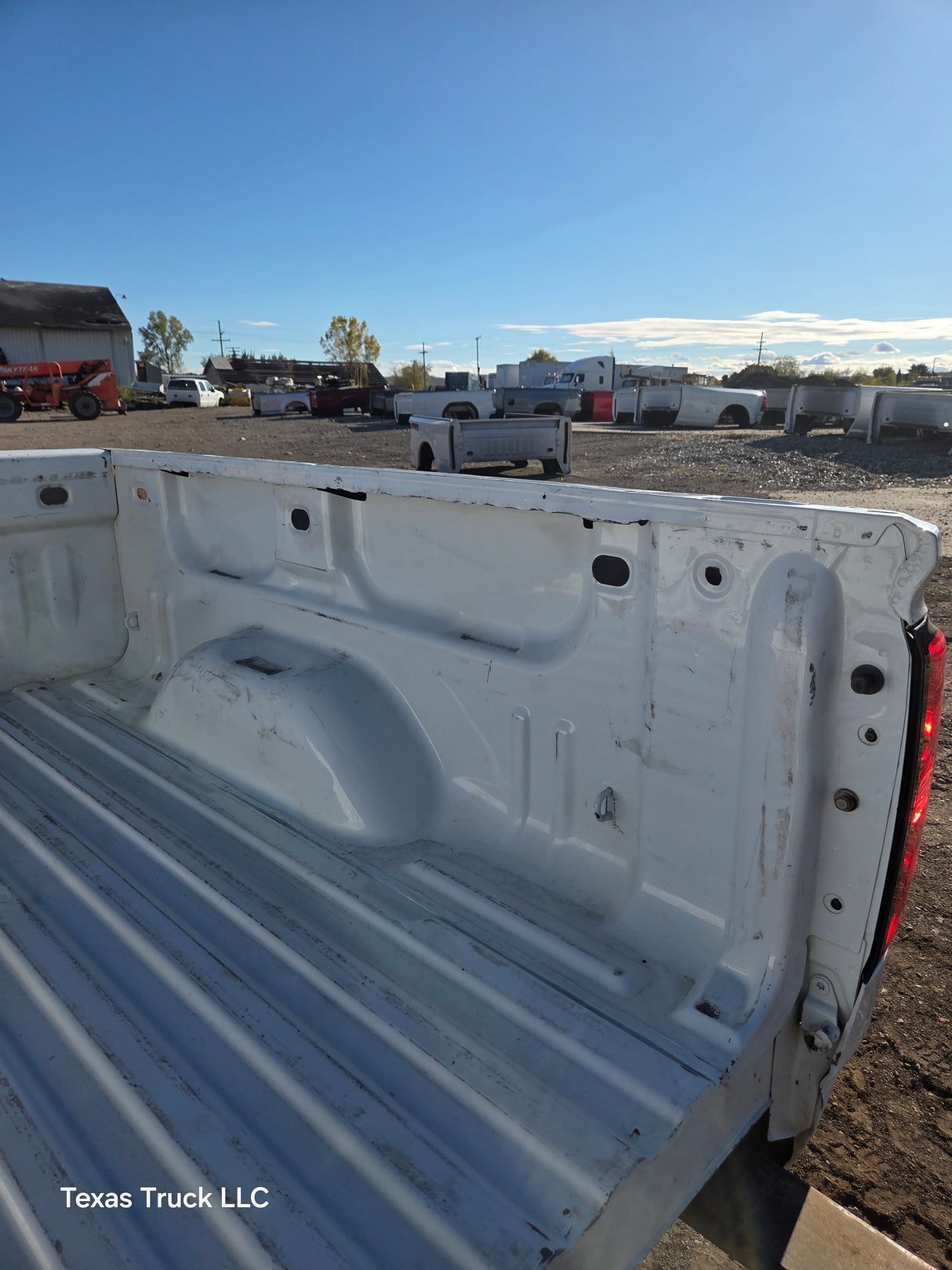 2014-2019 Chevrolet Silverado 1500 5' 8" Short Bed - Summit White