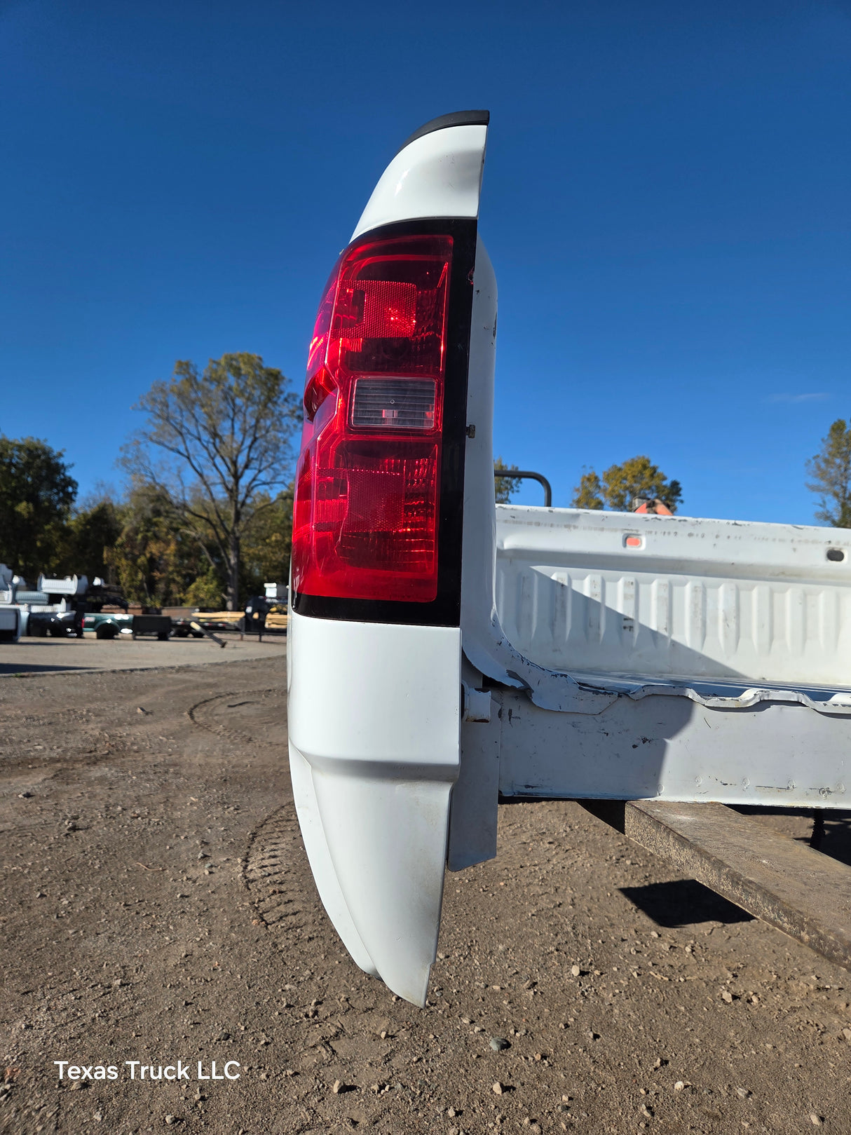 2014-2019 Chevrolet Silverado 1500 5' 8" Short Bed - Summit White