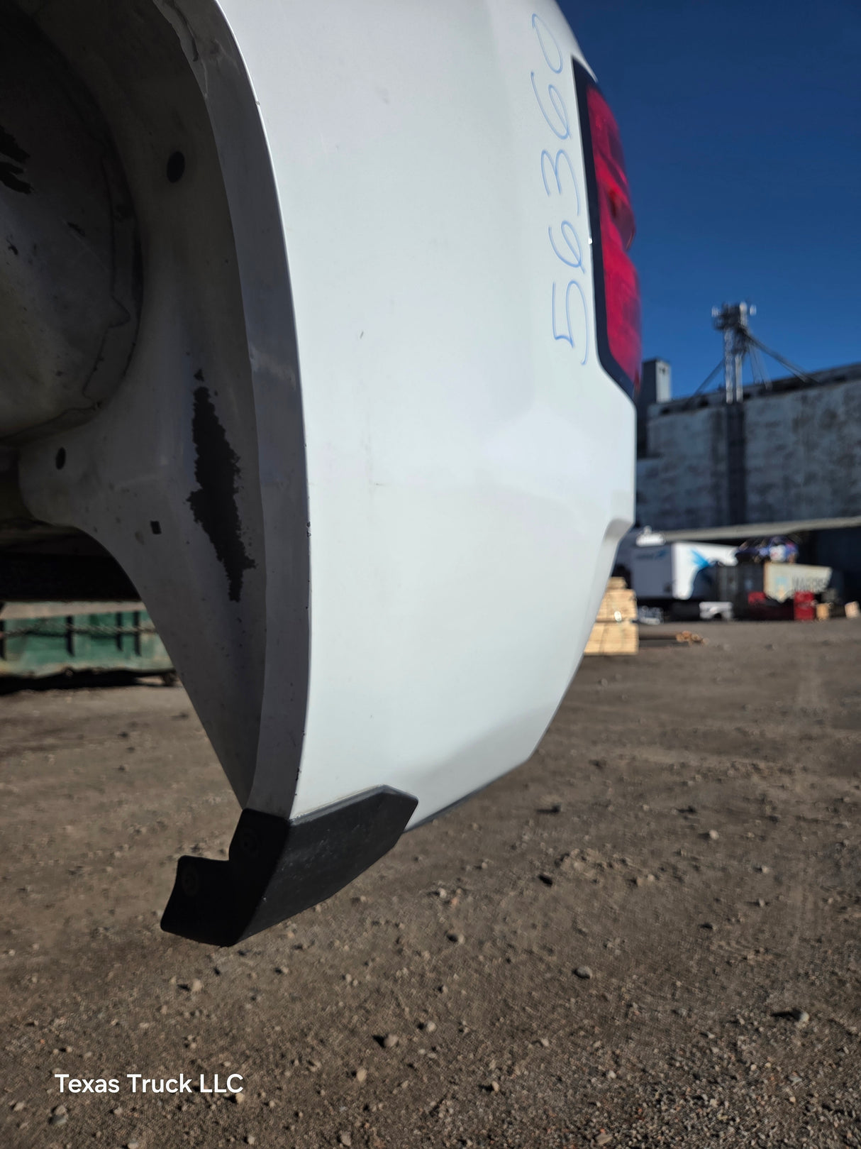 2014-2019 Chevrolet Silverado 1500 5' 8" Short Bed - Summit White