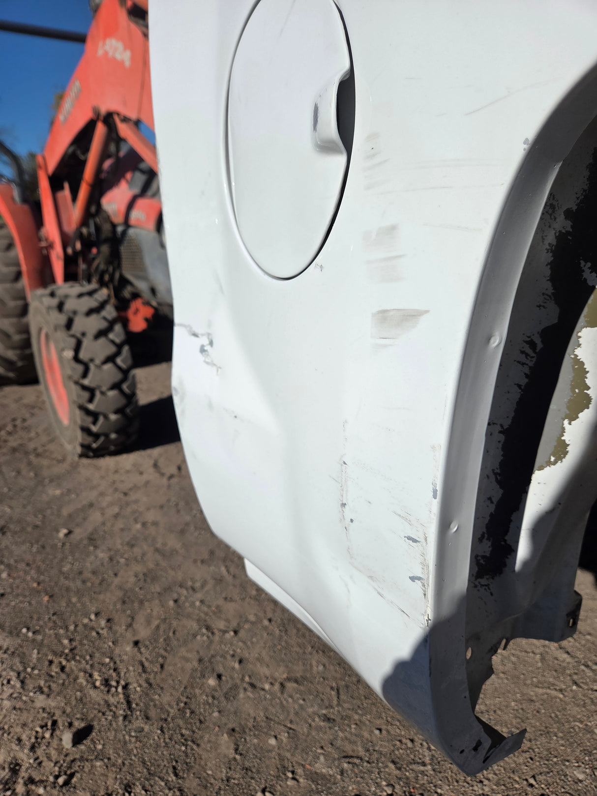 2014-2019 Chevrolet Silverado 1500 5' 8" Short Bed - Summit White