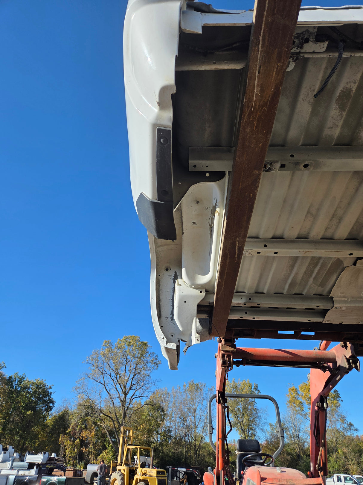 2014-2019 Chevrolet Silverado 1500 5' 8" Short Bed - Summit White