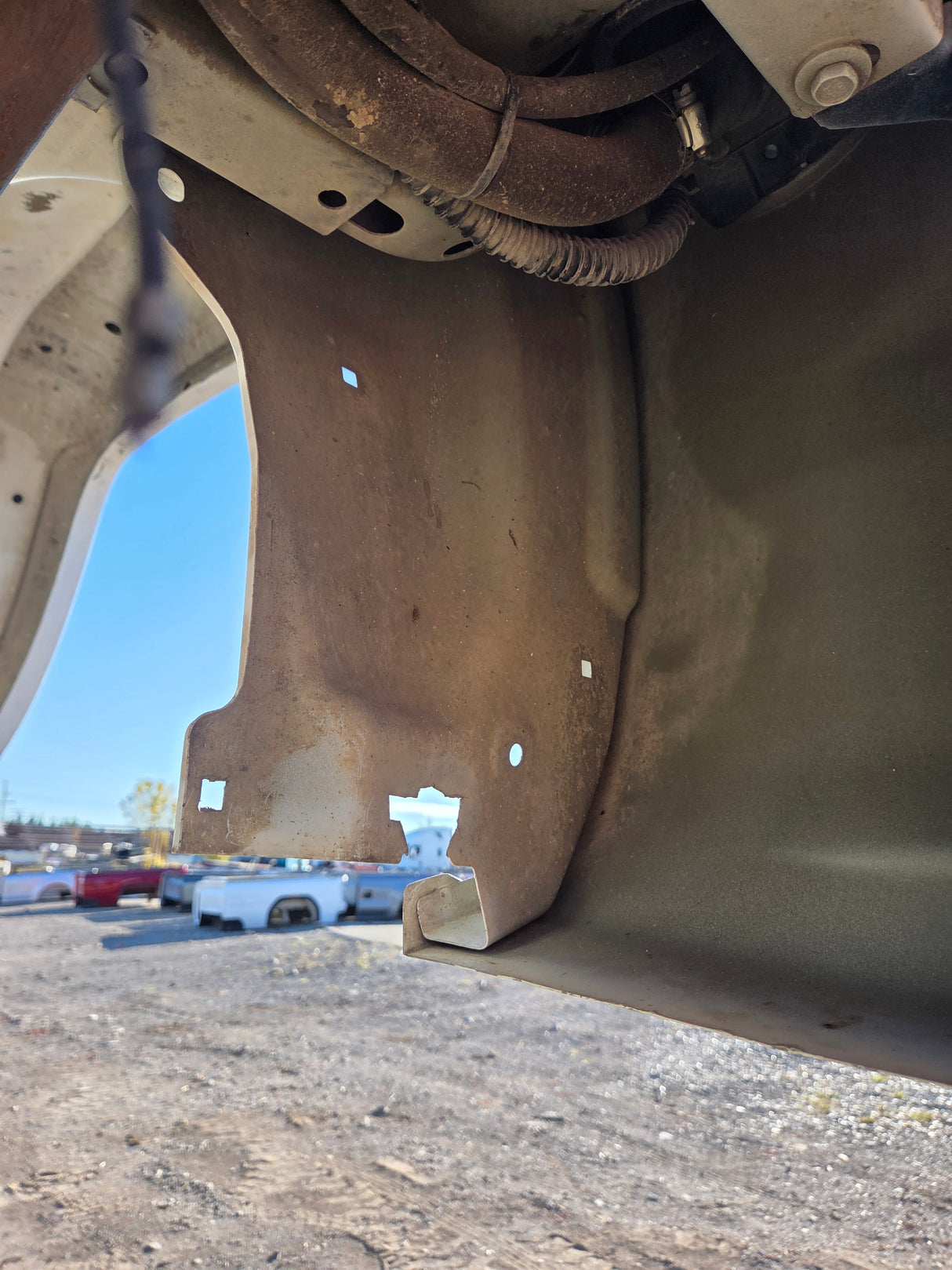 2014-2019 Chevrolet Silverado 1500 5' 8" Short Bed - Summit White