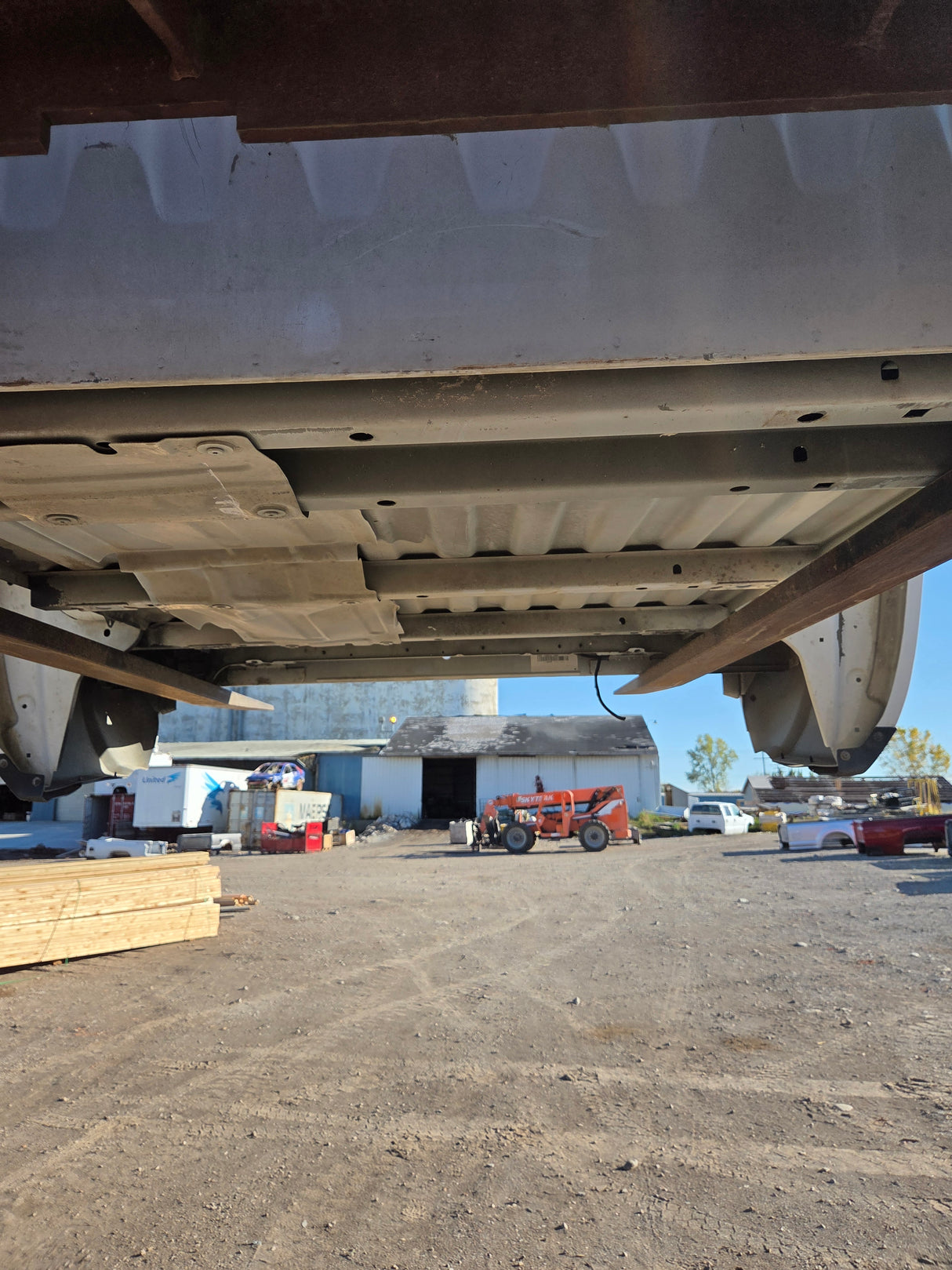 2014-2019 Chevrolet Silverado 1500 5' 8" Short Bed - Summit White