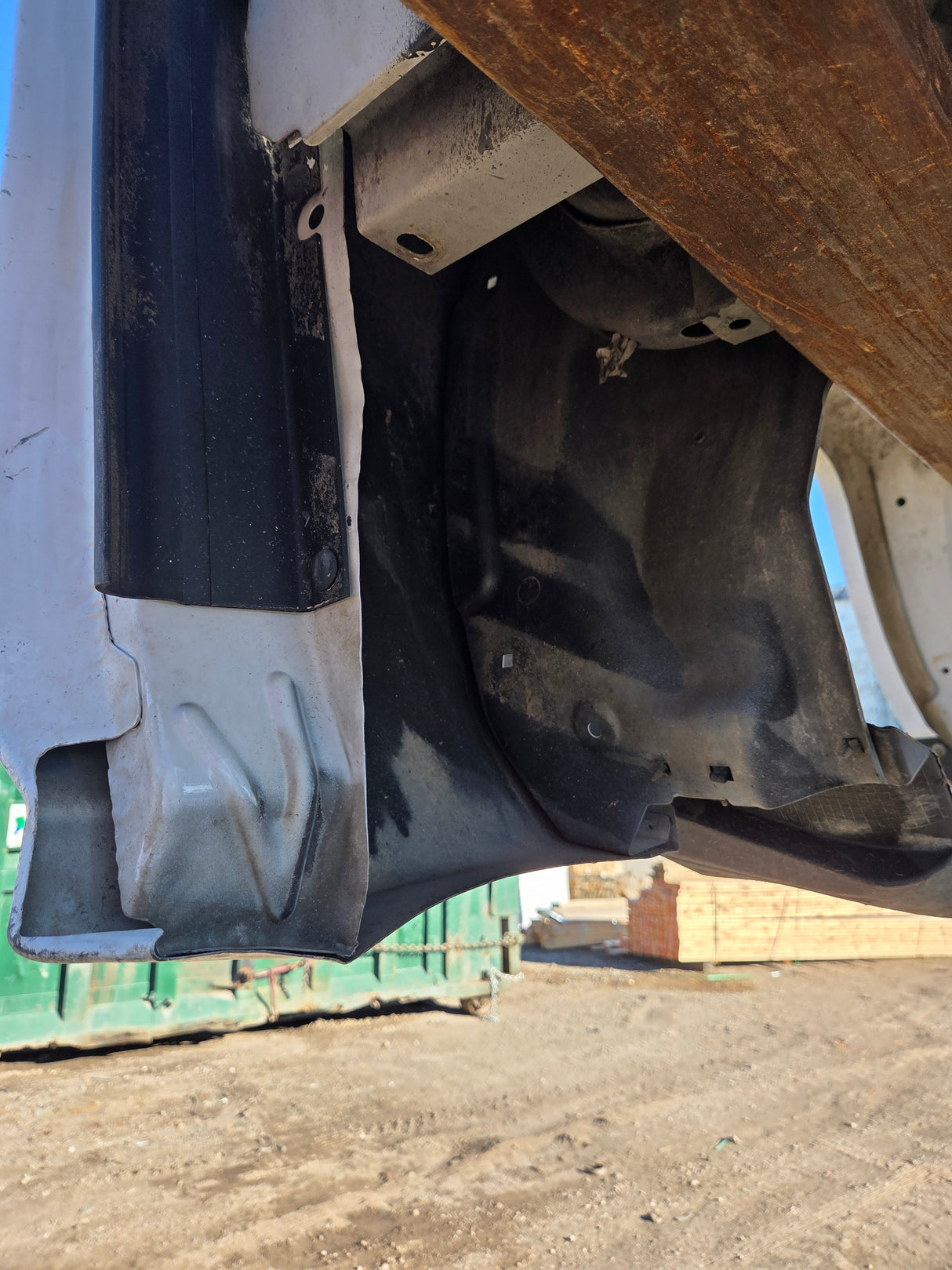 2014-2019 Chevrolet Silverado 1500 5' 8" Short Bed - Summit White