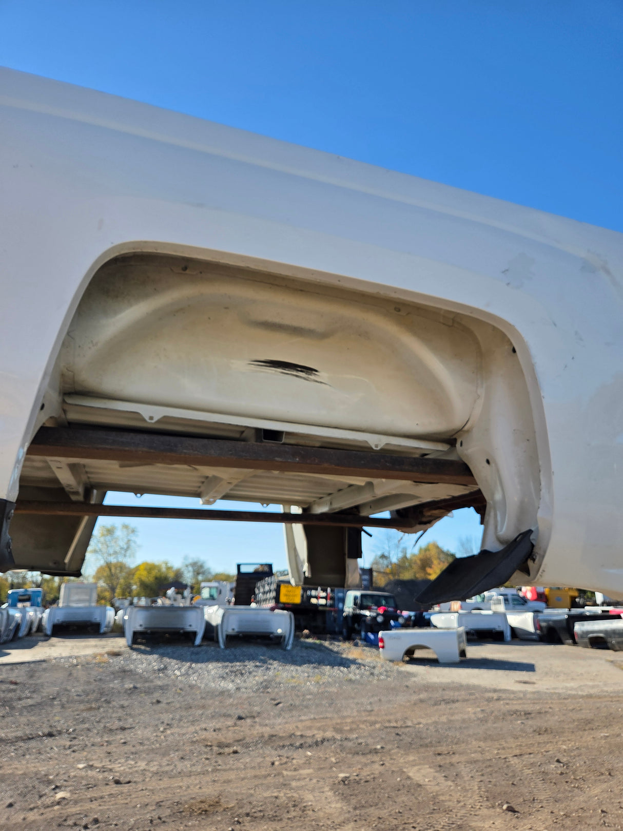 2014-2019 Chevrolet Silverado 1500 5' 8" Short Bed - Summit White