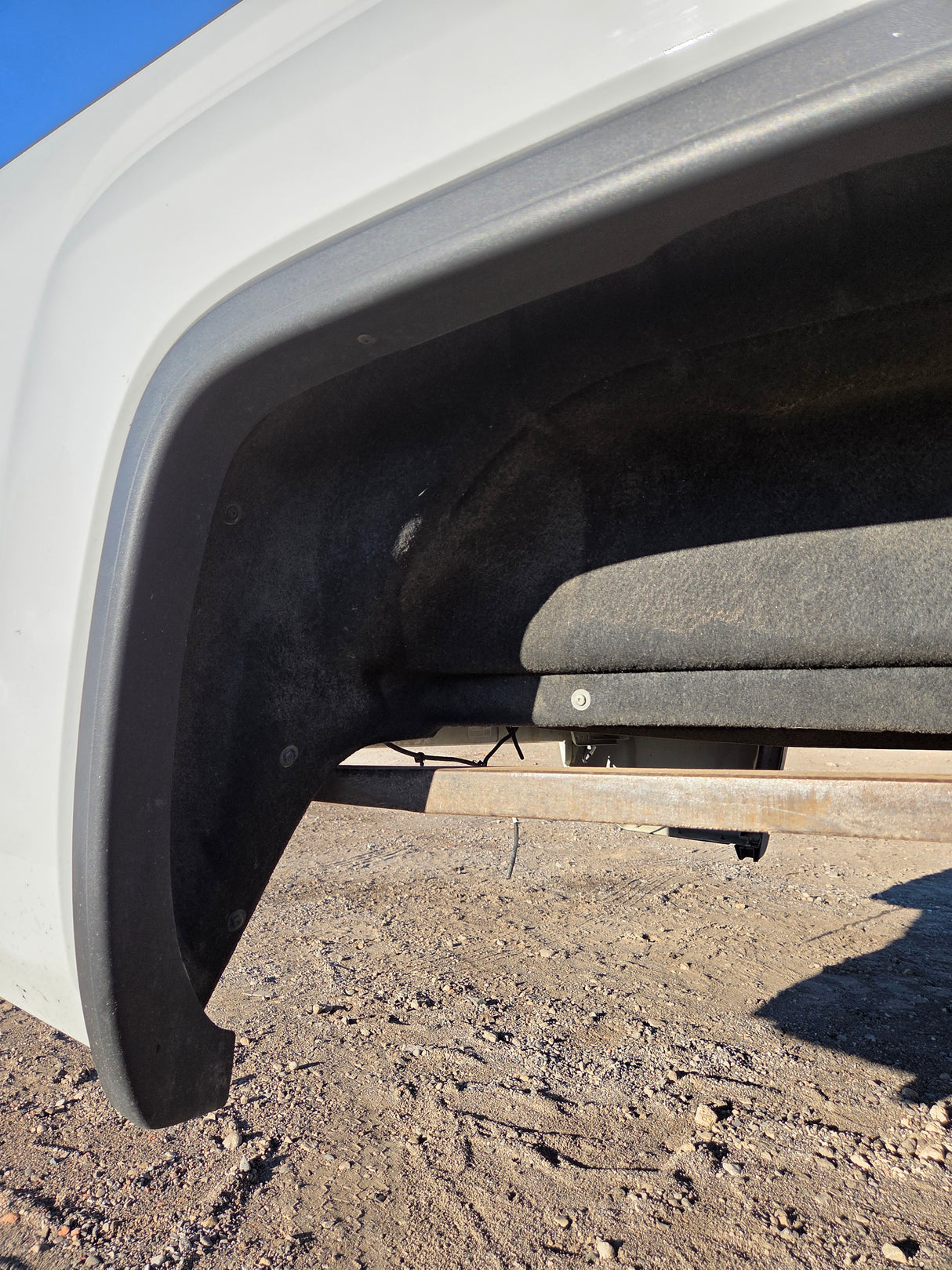 2014-2019 GMC Sierra 1500 2500 3500 HD 6' 6" Short Bed - Summit White