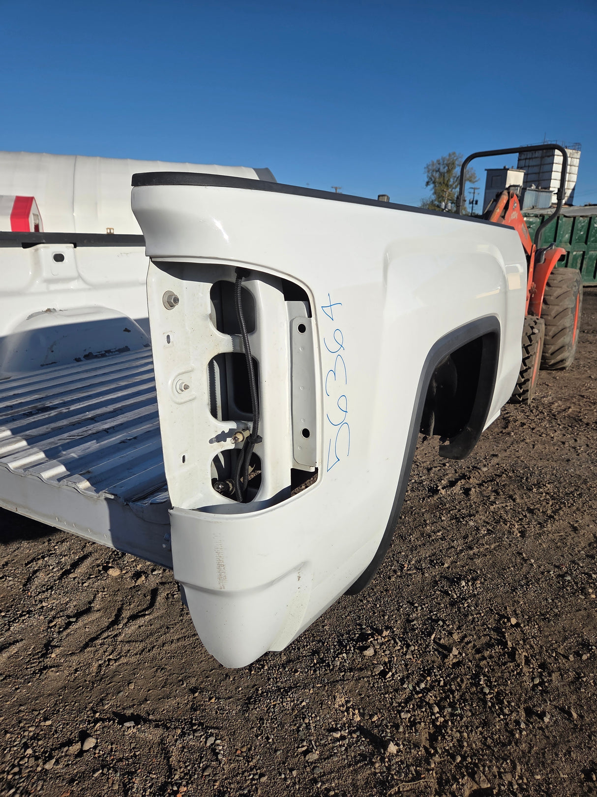 2014-2019 GMC Sierra 1500 2500 3500 HD 6' 6" Short Bed - Summit White