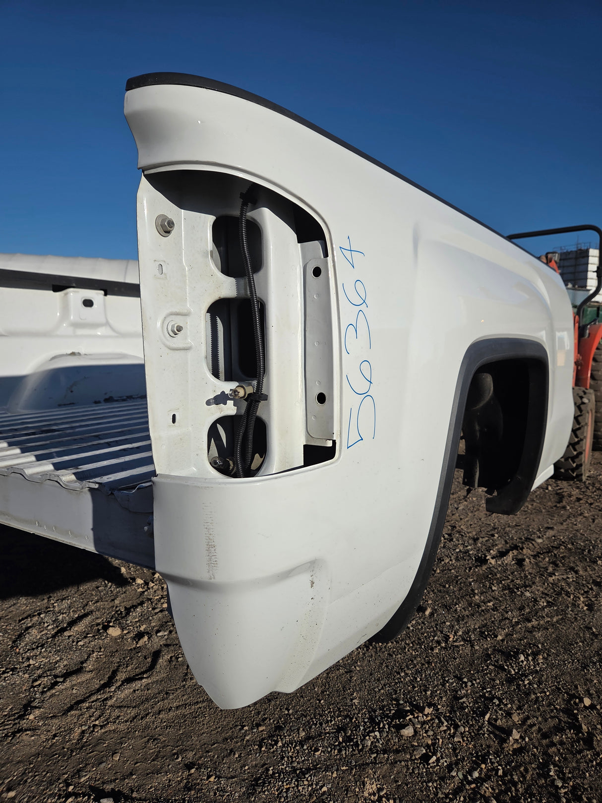 2014-2019 GMC Sierra 1500 2500 3500 HD 6' 6" Short Bed - Summit White