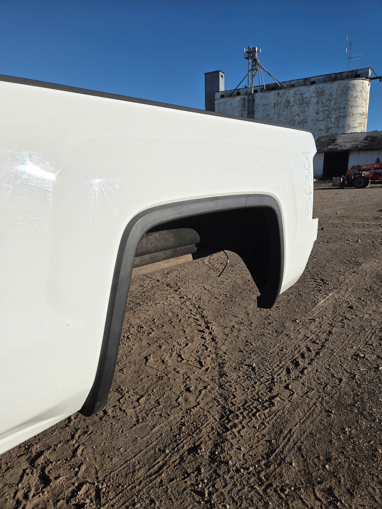 2014-2019 GMC Sierra 1500 2500 3500 HD 6' 6" Short Bed - Summit White