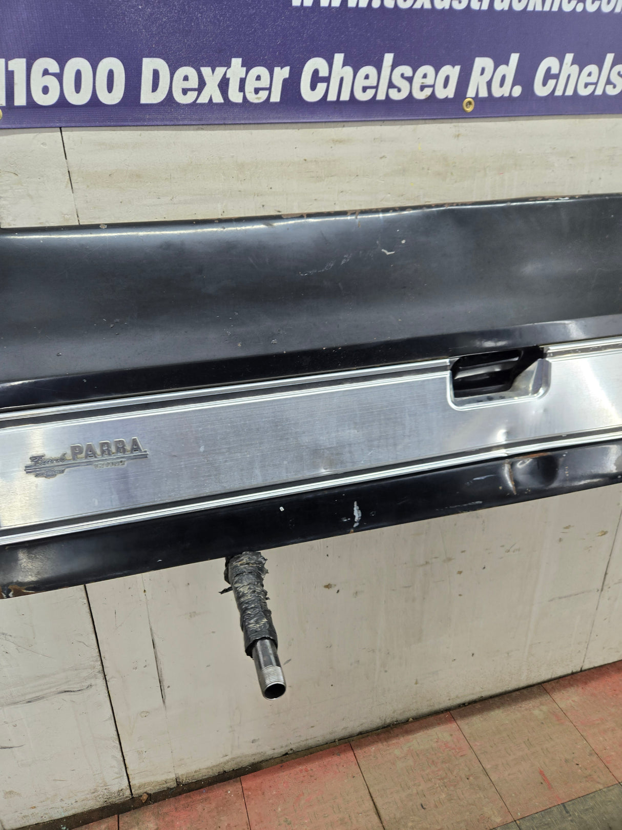 1973-1987 Chevrolet / GMC Square Body Tailgate C10 C15 C20 C25 C35 K10 K15 K20 K25 K35