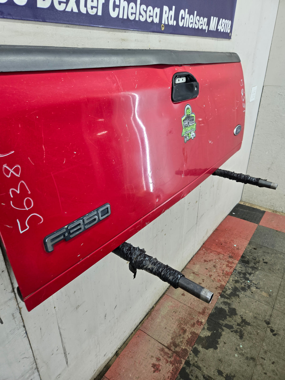 1997-2003 F150 / 1999-2007 Ford F250 F350 F450 F550 Super Duty Tailgate