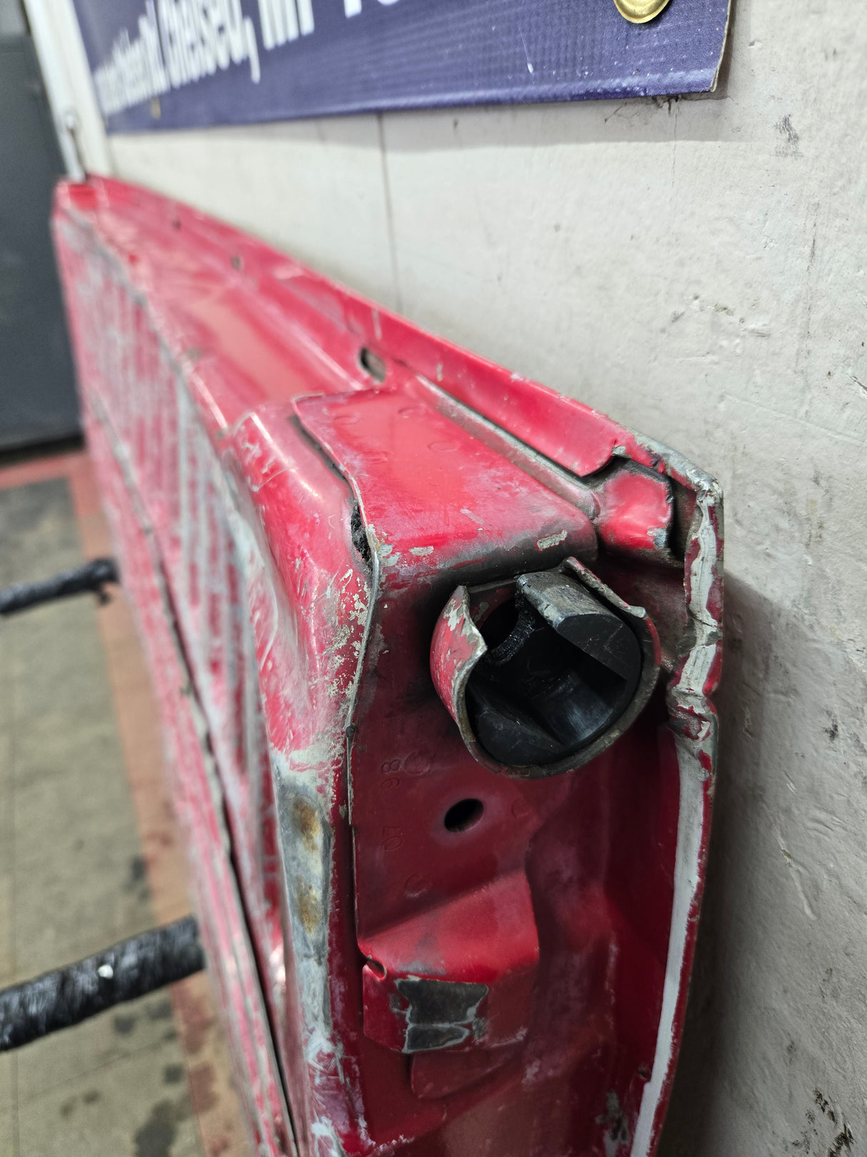 1997-2003 F150 / 1999-2007 Ford F250 F350 F450 F550 Super Duty Tailgate