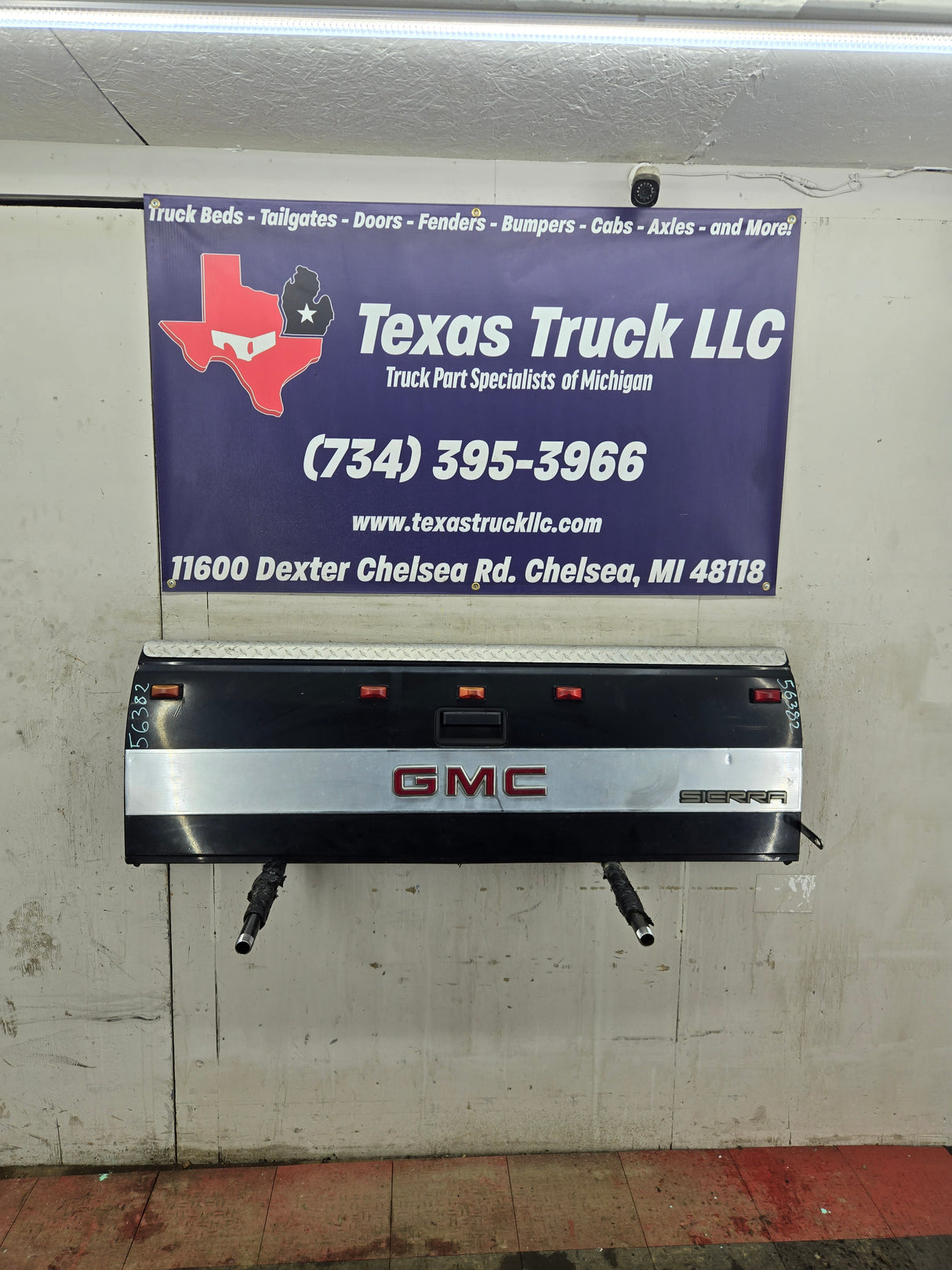1988-1998 Chevrolet / GMC 1500 2500 3500 Dually Tailgate - Black