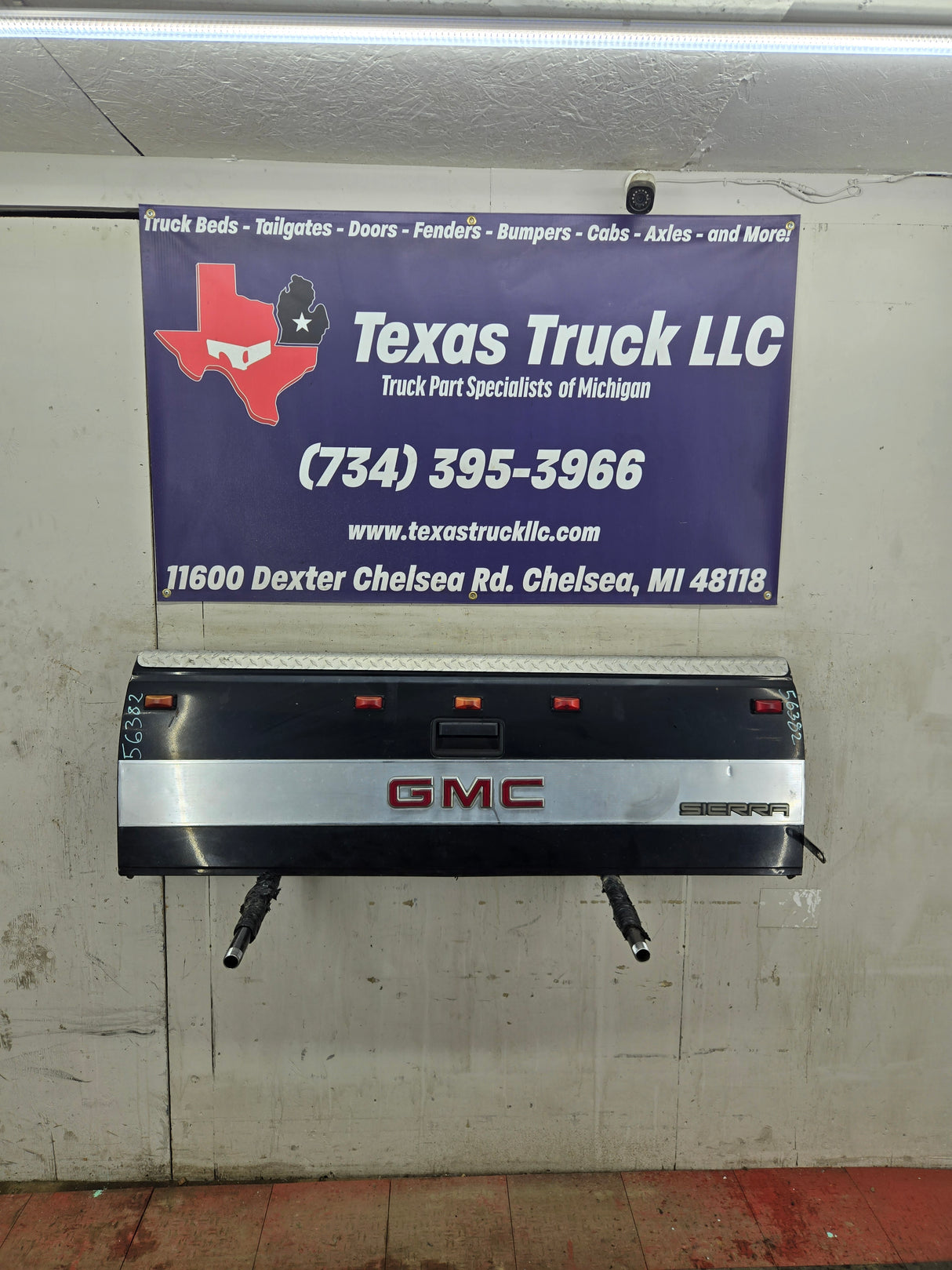 1988-1998 Chevrolet / GMC 1500 2500 3500 Dually Tailgate - Black