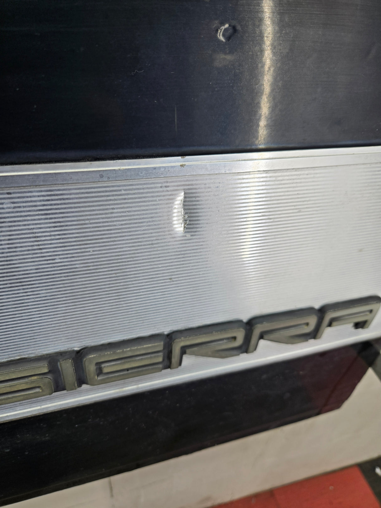 1988-1998 Chevrolet / GMC 1500 2500 3500 Dually Tailgate - Black