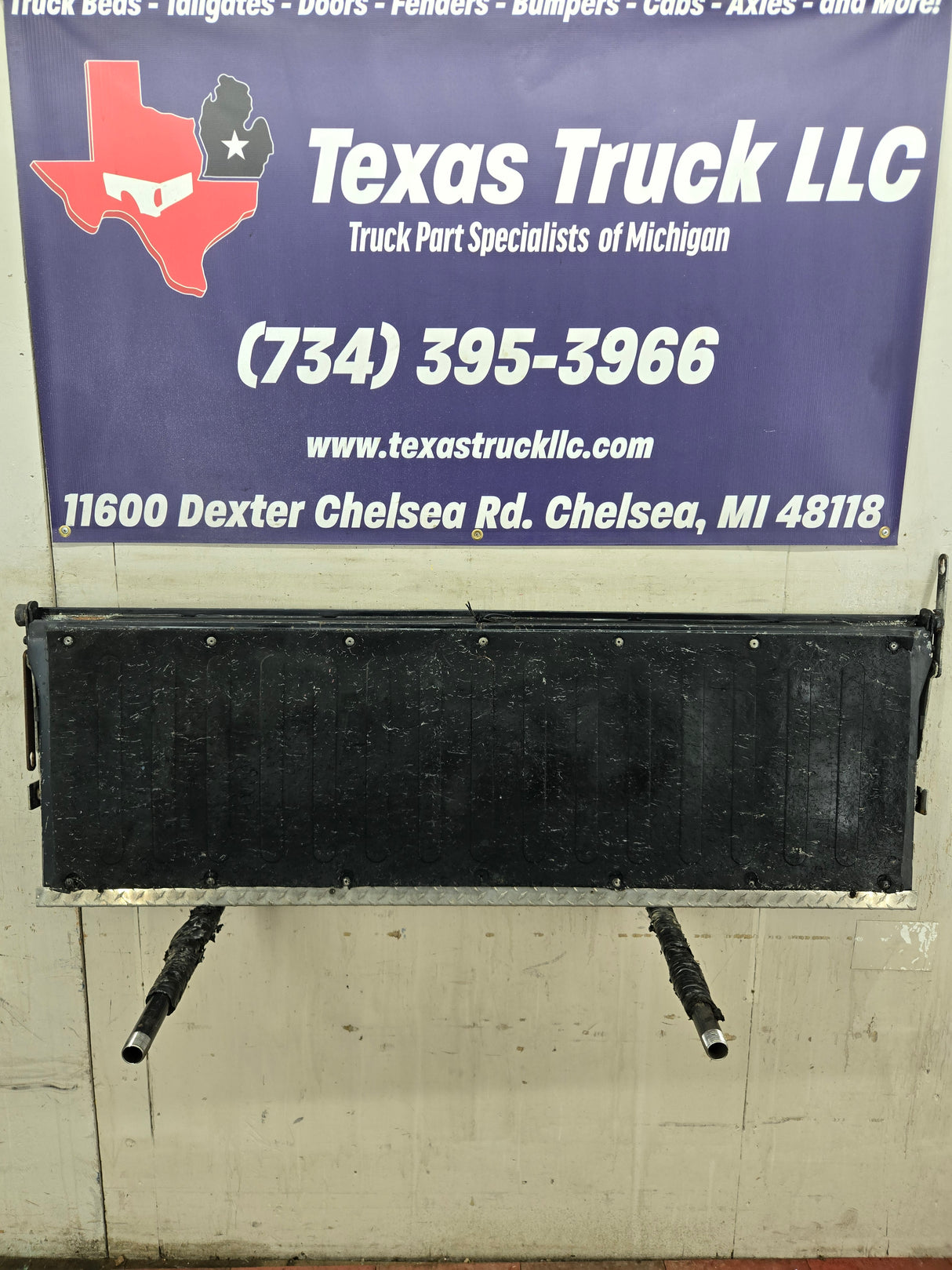 1988-1998 Chevrolet / GMC 1500 2500 3500 Dually Tailgate - Black