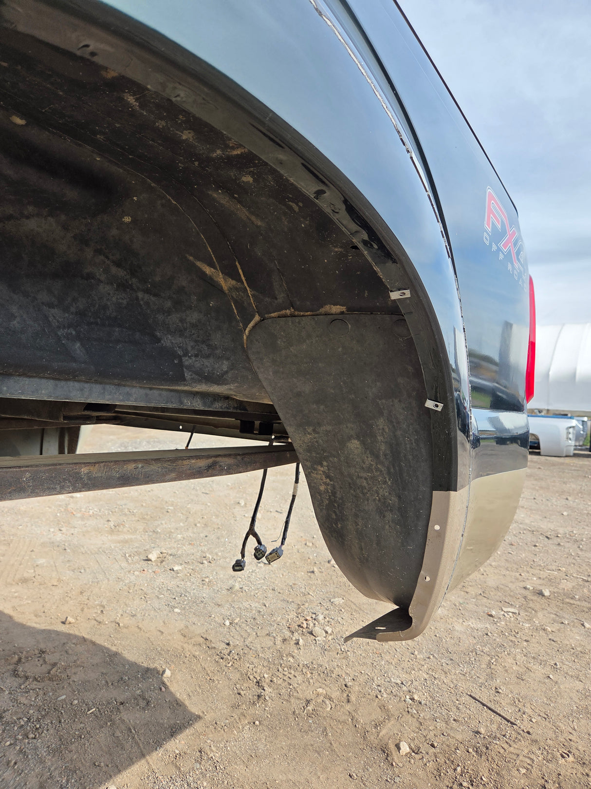 2011-2016 Ford F250 F350 Super Duty 6' 9" Short Truck Bed