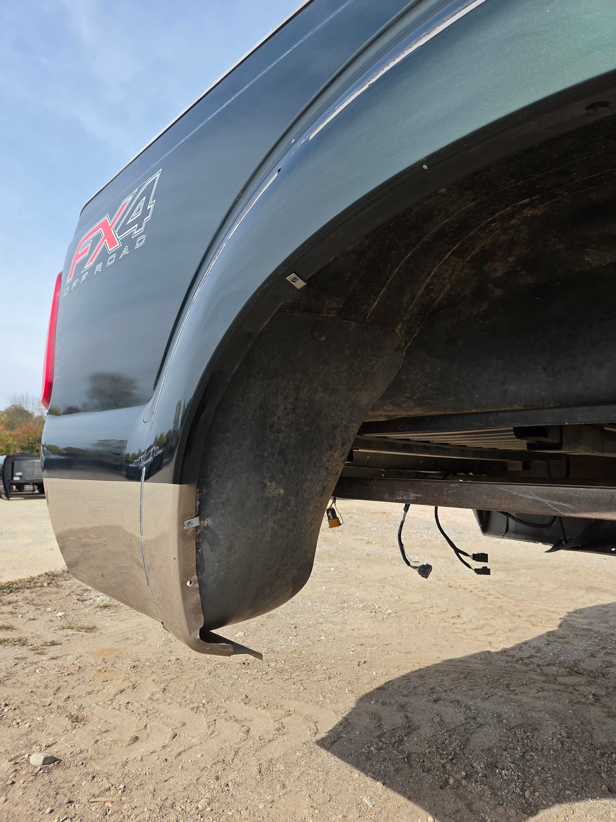 2011-2016 Ford F250 F350 Super Duty 6' 9" Short Truck Bed