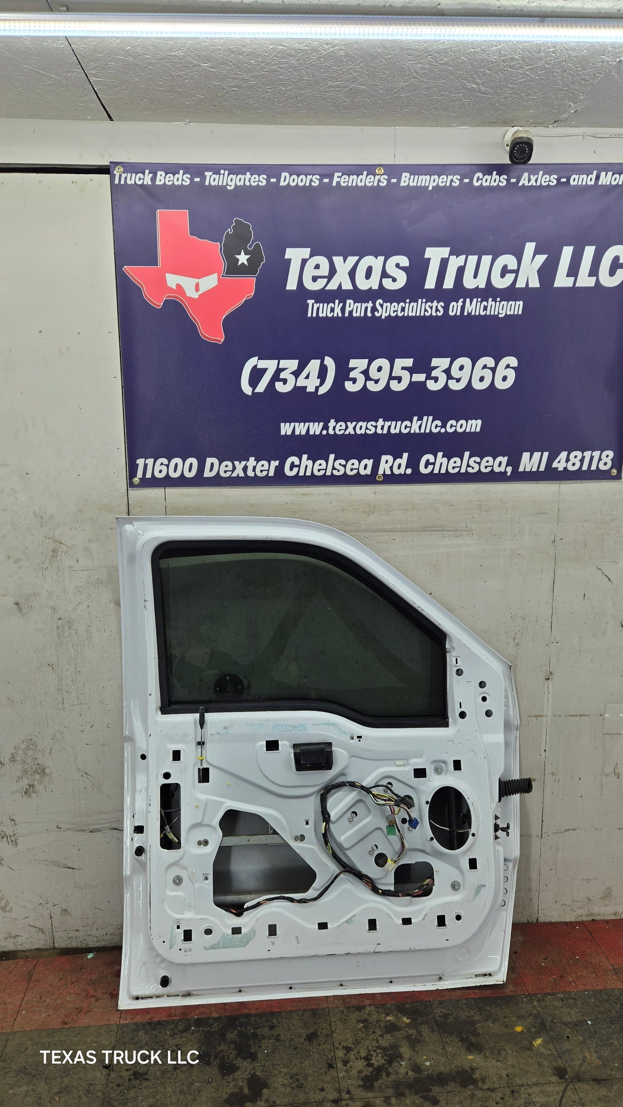 1999-2011 Ford Super Duty Front Driver Door F250 F350 F450 F550