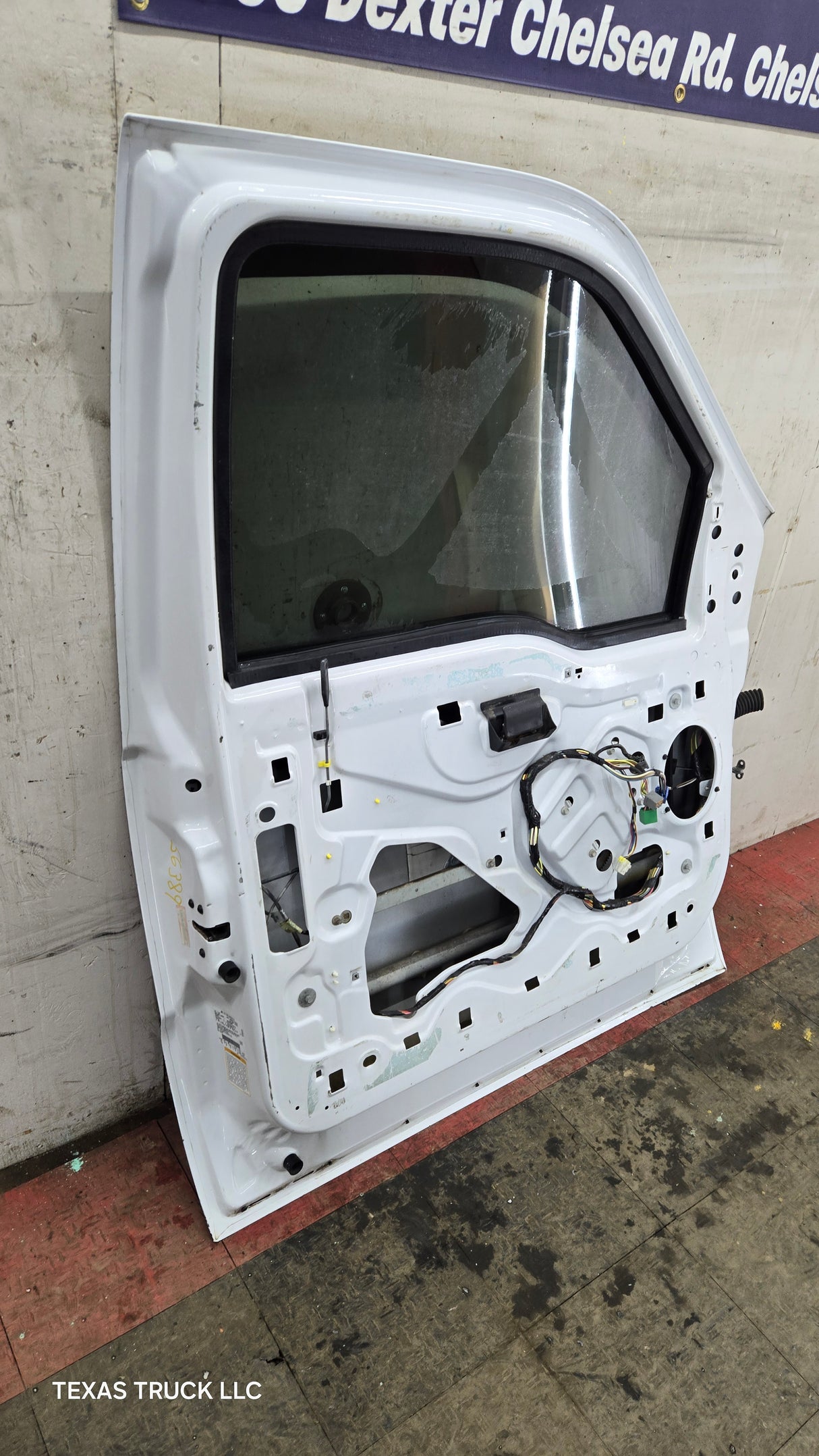 1999-2011 Ford Super Duty Front Driver Door F250 F350 F450 F550