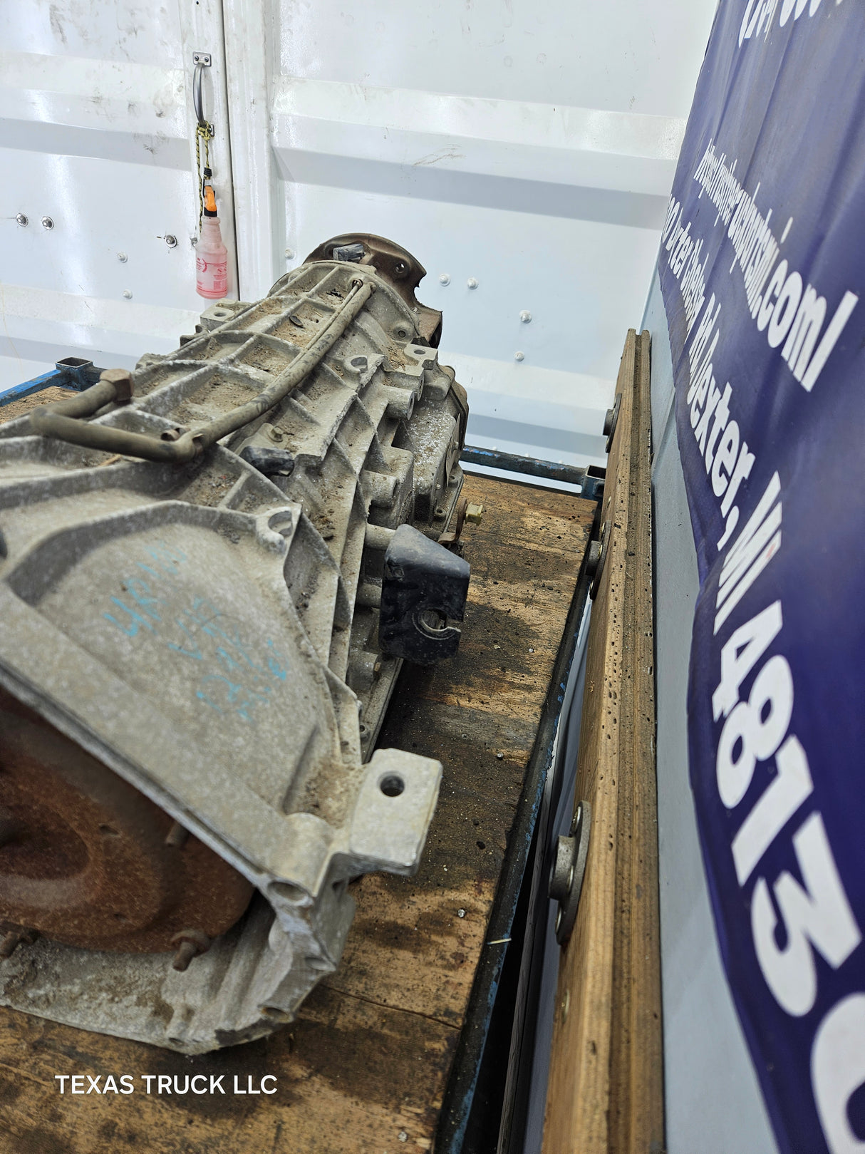 4r100 Automatic Transmission 4wd Ford F250 F350 F450 F550 Super Duty 6.8L v10 triton 5.4L v8 129K Miles
