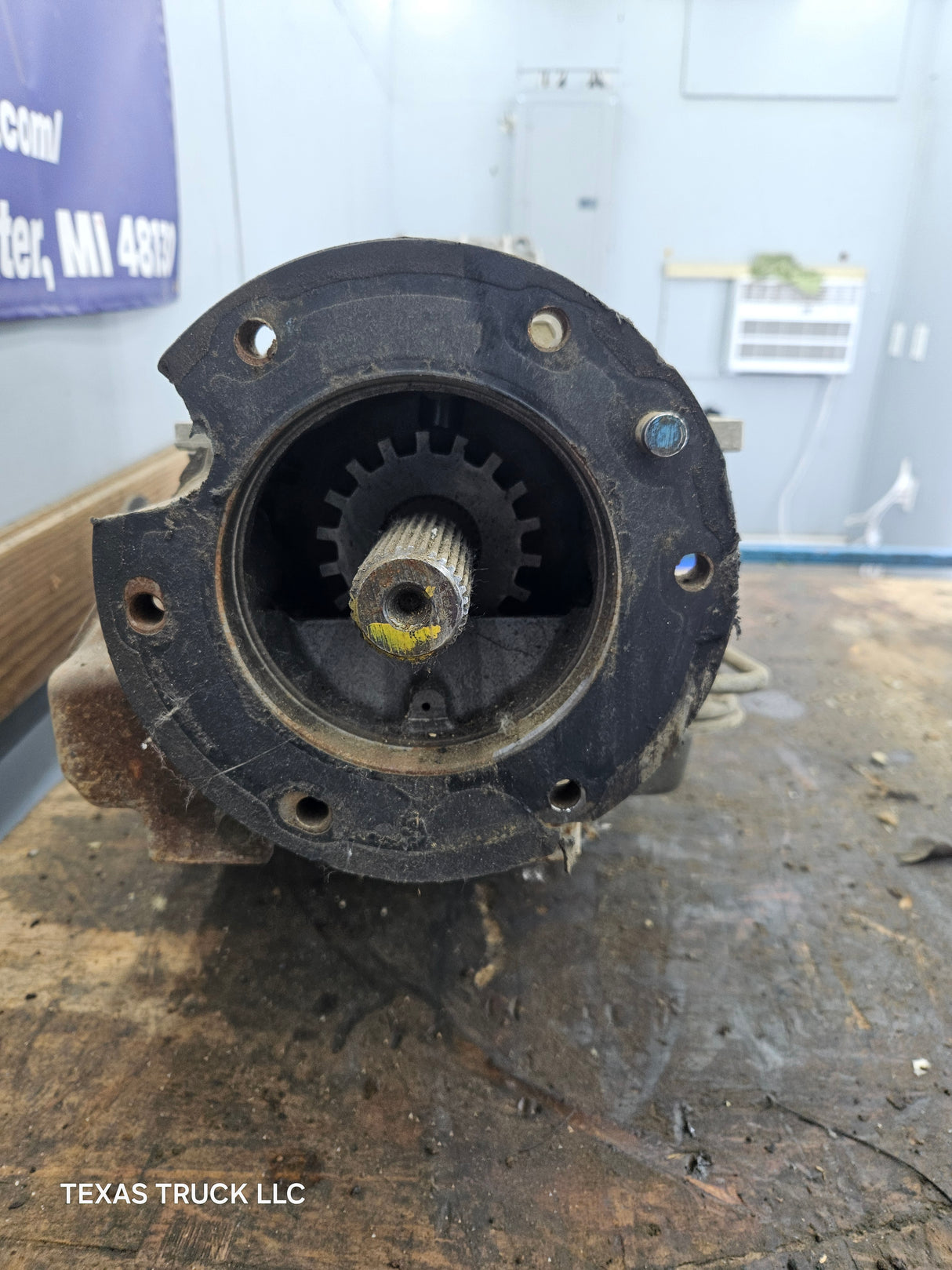4r100 Automatic Transmission 4wd Ford F250 F350 F450 F550 Super Duty 6.8L v10 triton 5.4L v8 129K Miles