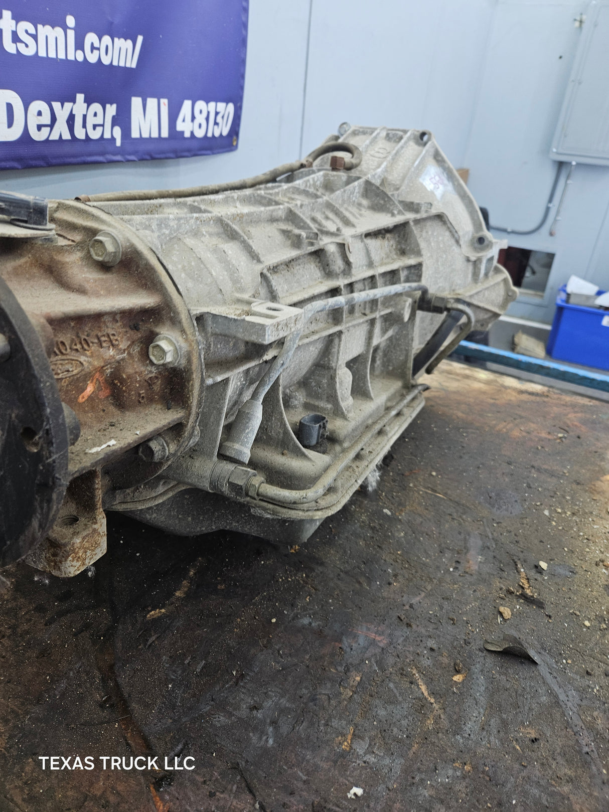 4r100 Automatic Transmission 4wd Ford F250 F350 F450 F550 Super Duty 6.8L v10 triton 5.4L v8 129K Miles