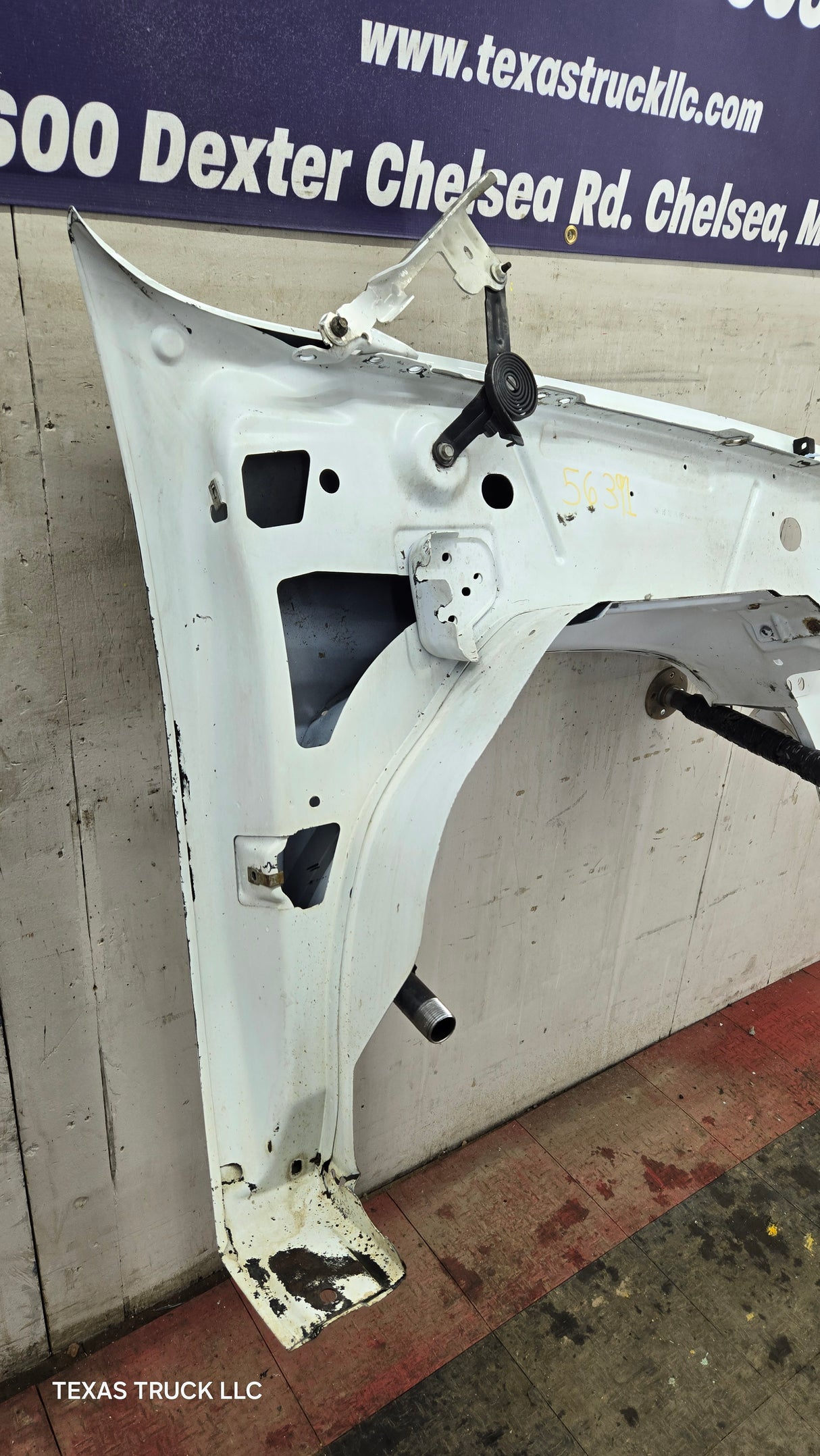 2007-2013 Chevrolet Silverado Driver Side Front LH Fender 1500 2500 3500 HD - Summit White
