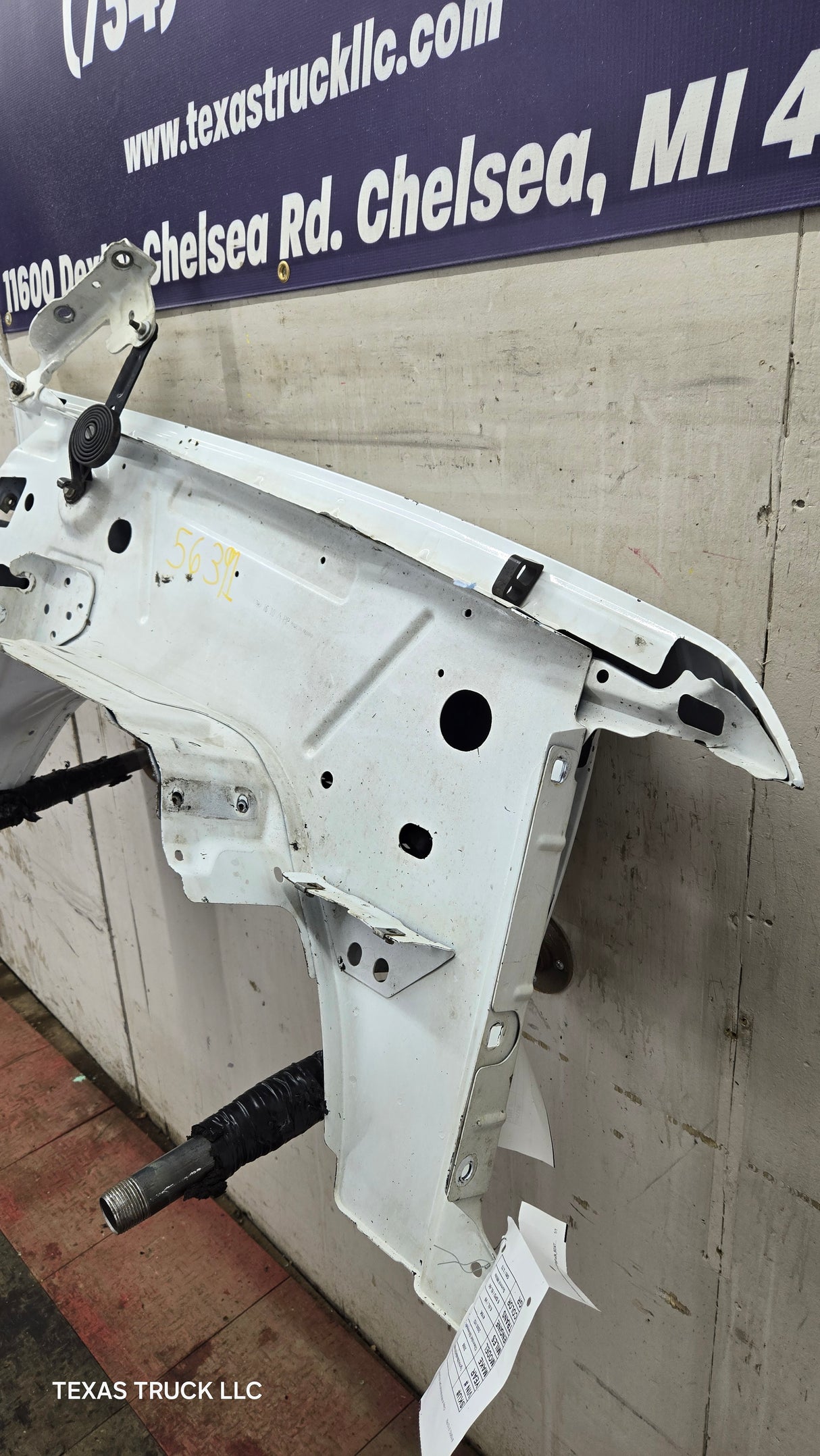 2007-2013 Chevrolet Silverado Driver Side Front LH Fender 1500 2500 3500 HD - Summit White
