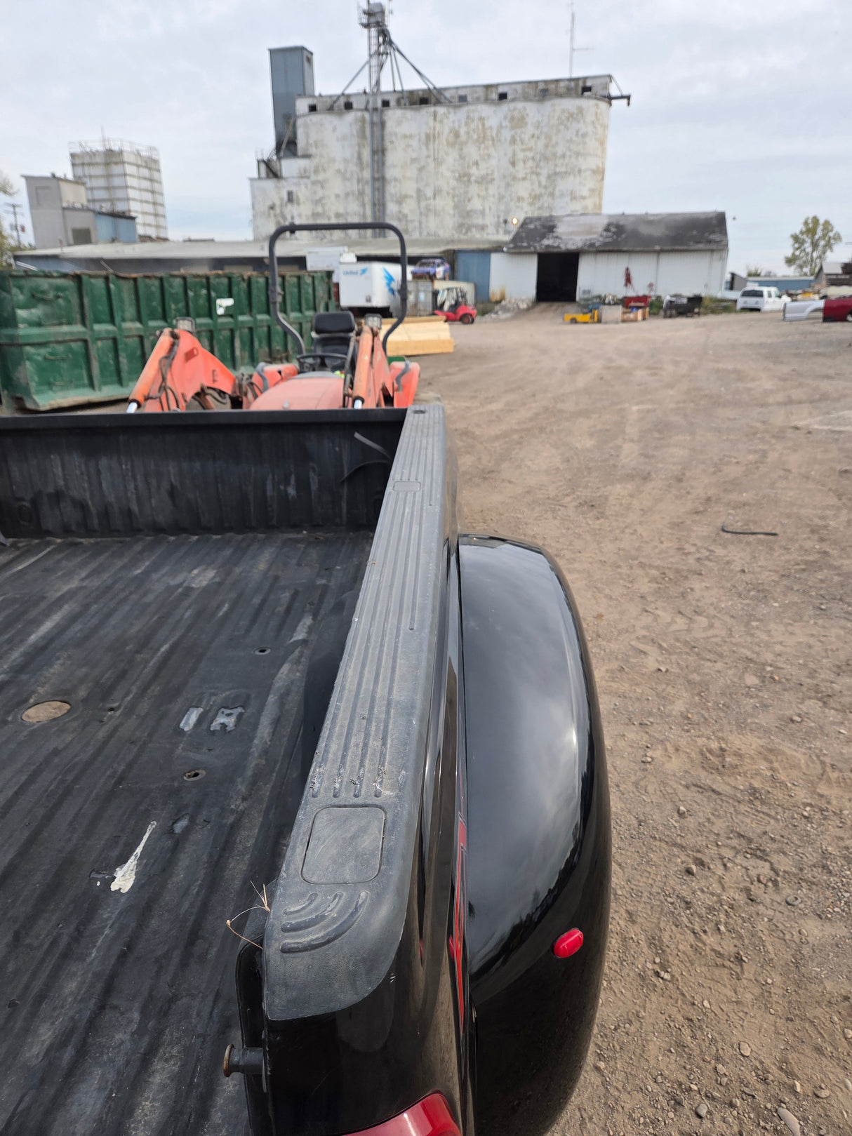 2011-2016 Ford Super Duty F330 F450 F550 8' Dually Bed