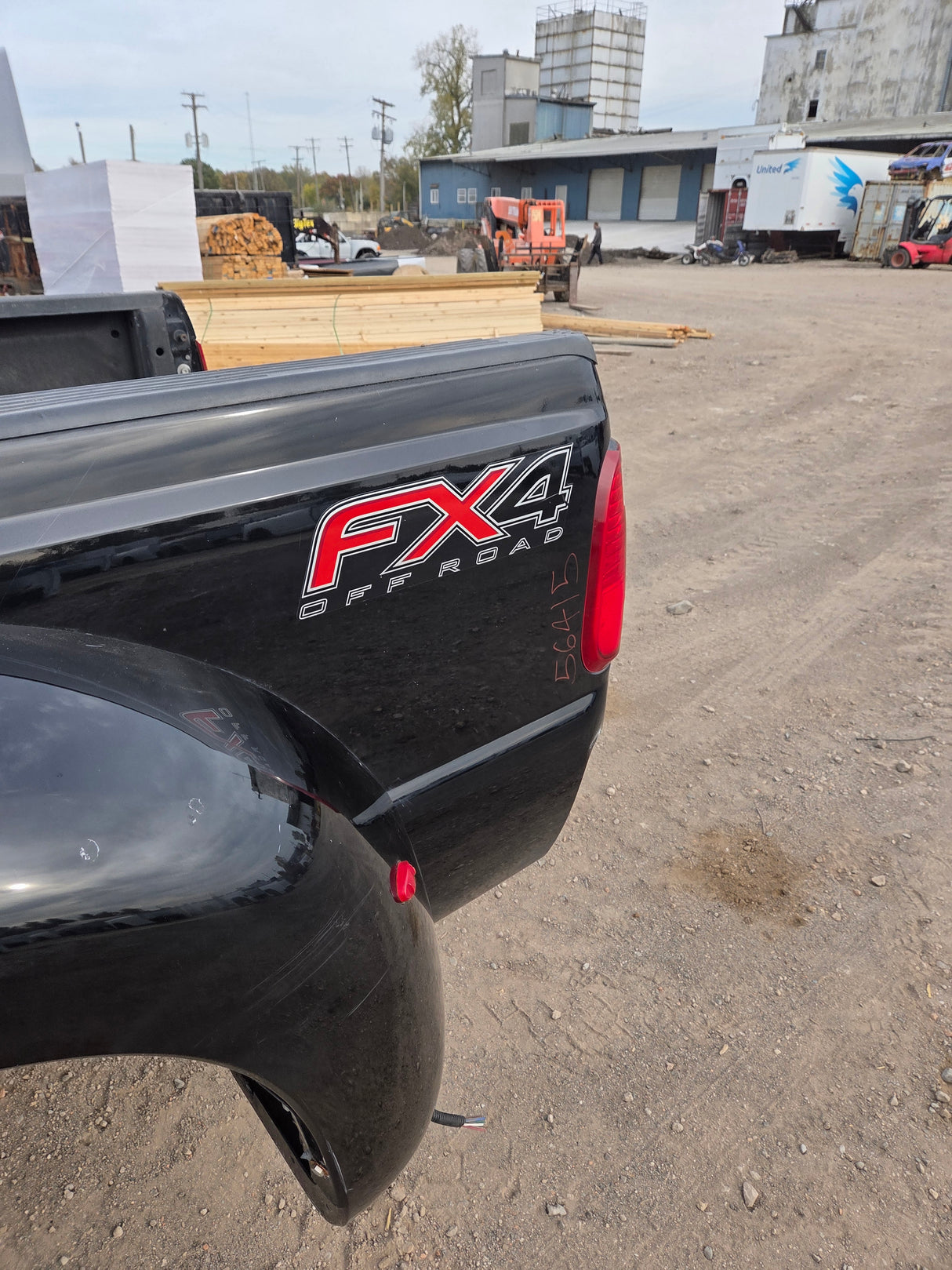 2011-2016 Ford Super Duty F330 F450 F550 8' Dually Bed