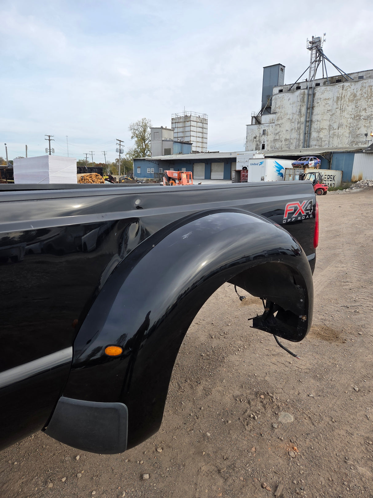 2011-2016 Ford Super Duty F330 F450 F550 8' Dually Bed