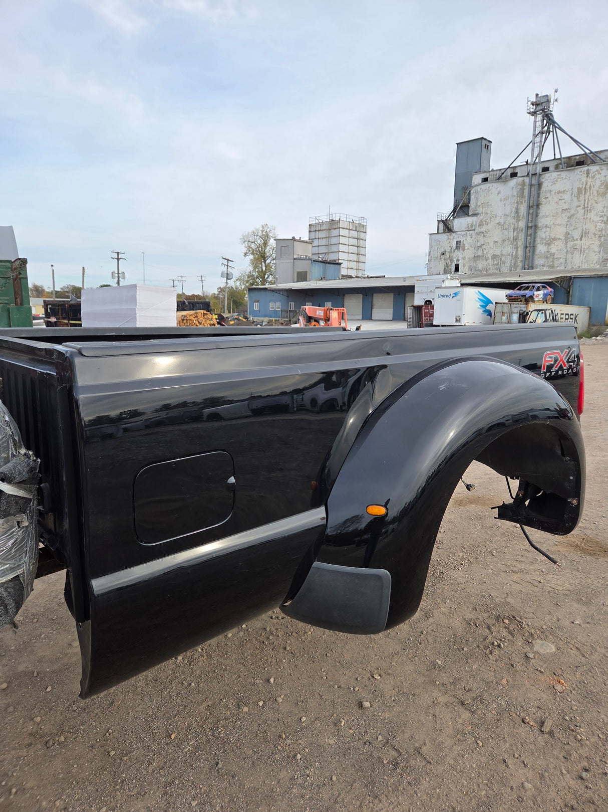 2011-2016 Ford Super Duty F330 F450 F550 8' Dually Bed