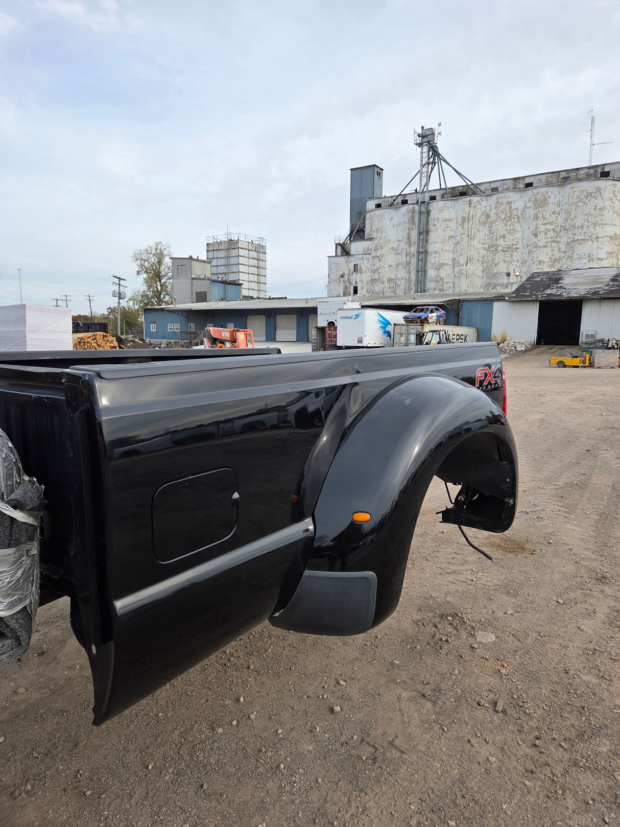 2011-2016 Ford Super Duty F330 F450 F550 8' Dually Bed