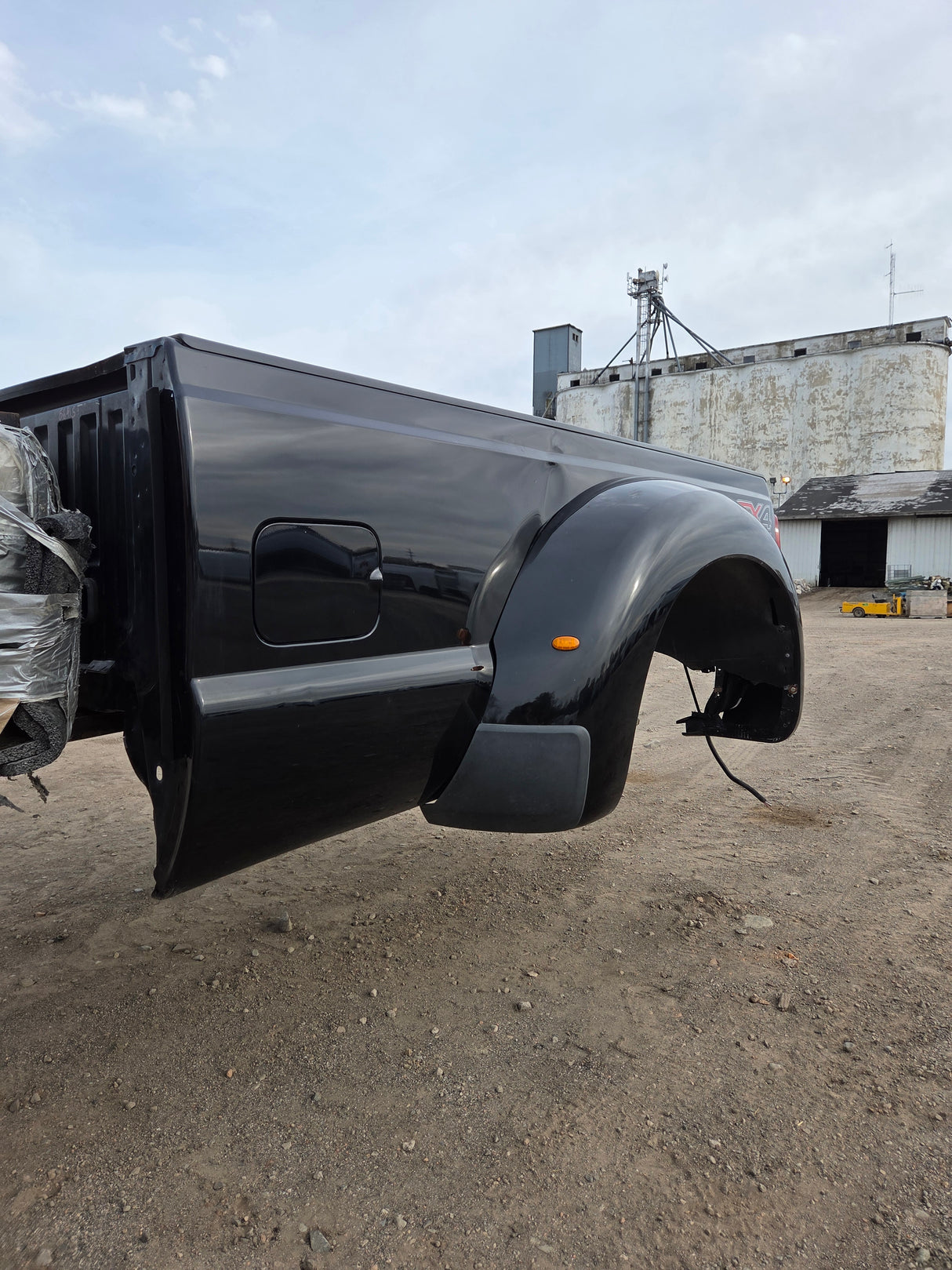 2011-2016 Ford Super Duty F330 F450 F550 8' Dually Bed