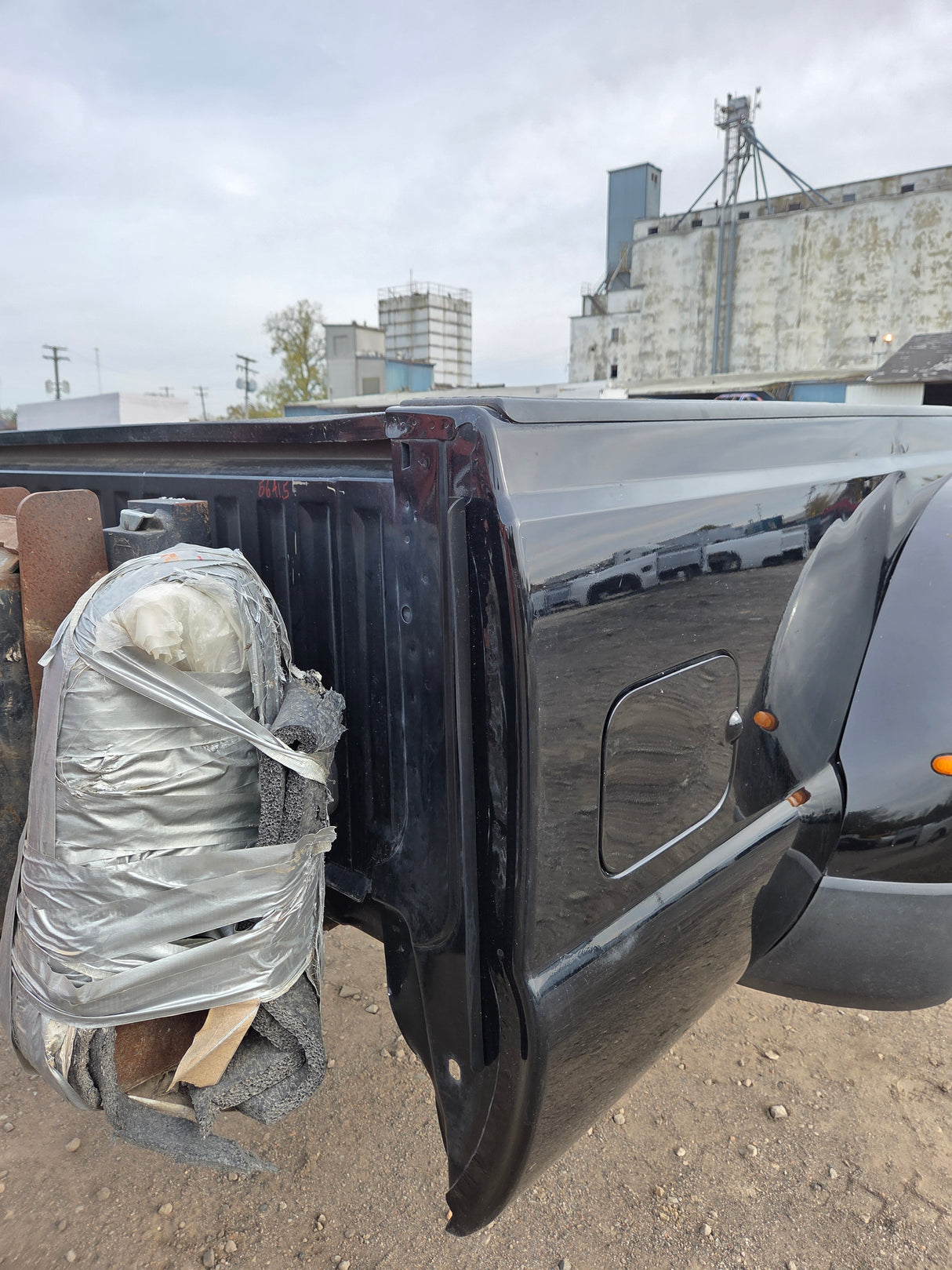 2011-2016 Ford Super Duty F330 F450 F550 8' Dually Bed