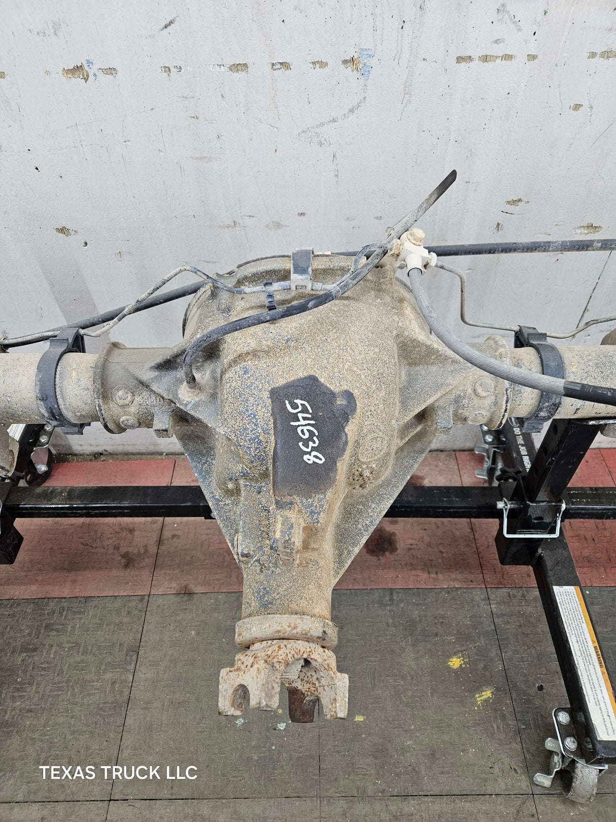 2005-2007 Chevrolet Silverado GMC Sierra 1500 3.23 Rear Axle